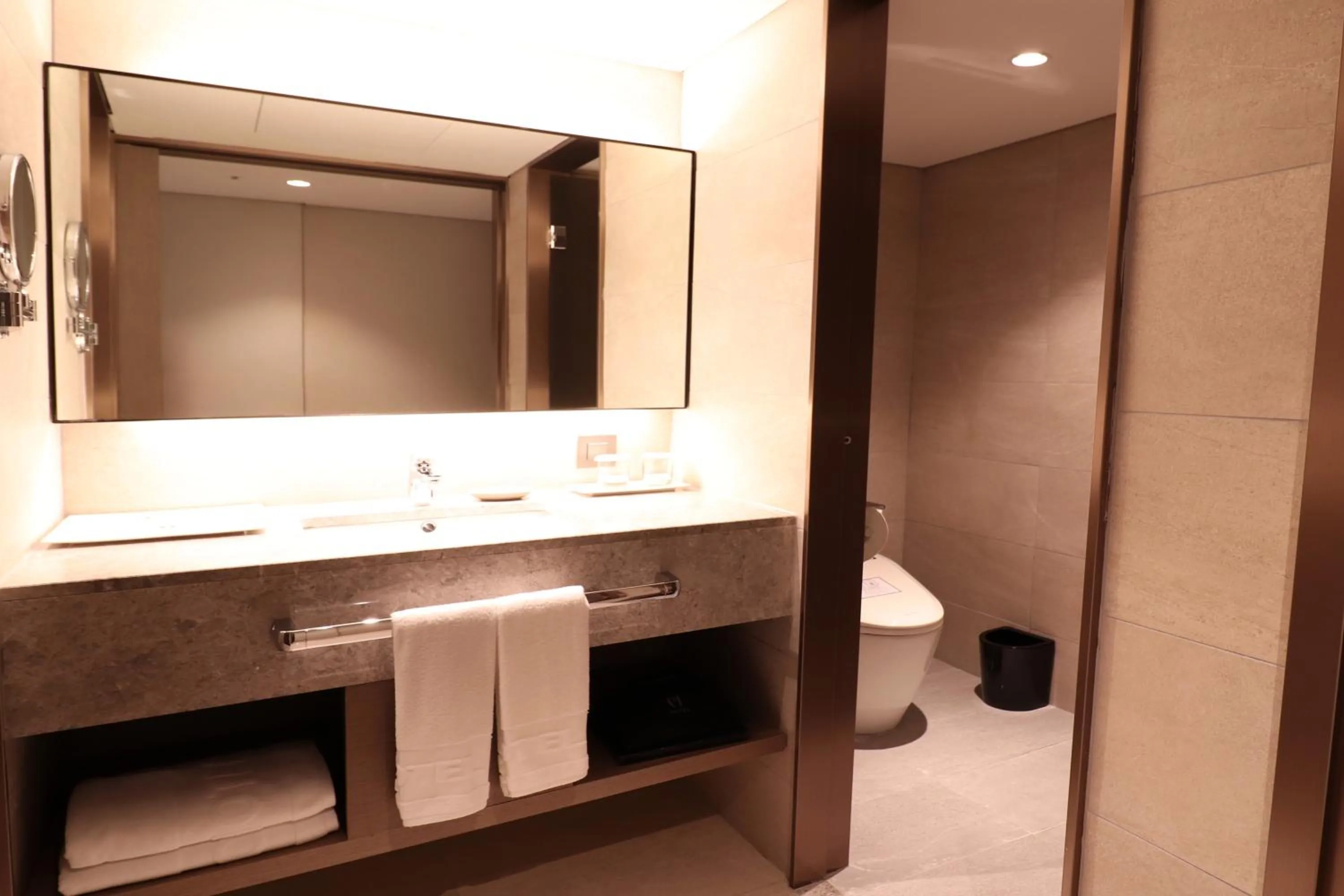 Toilet in Hotel PJ Myeongdong