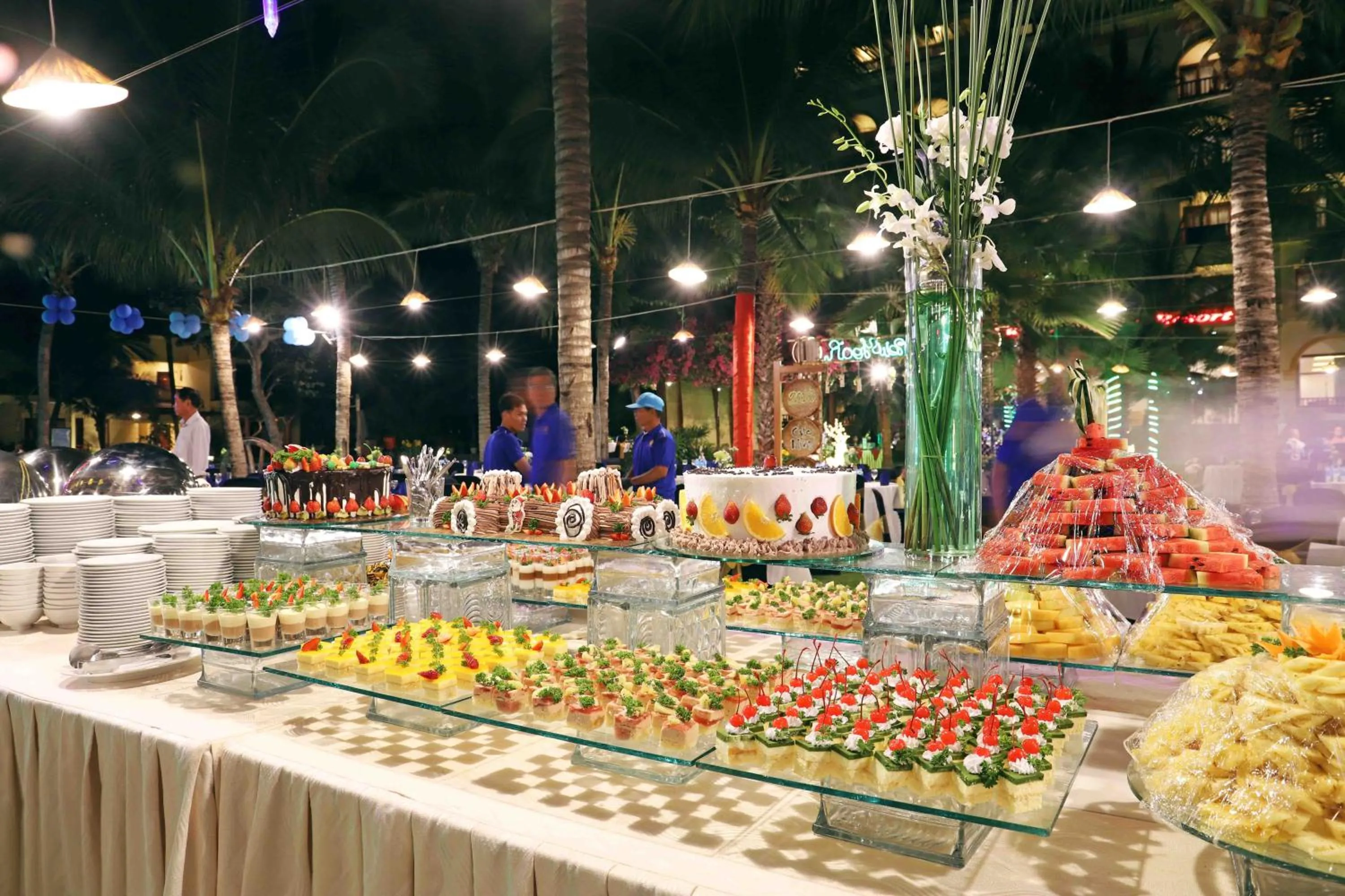 Food and drinks in Sunny Beach Resort & Spa Mui Ne