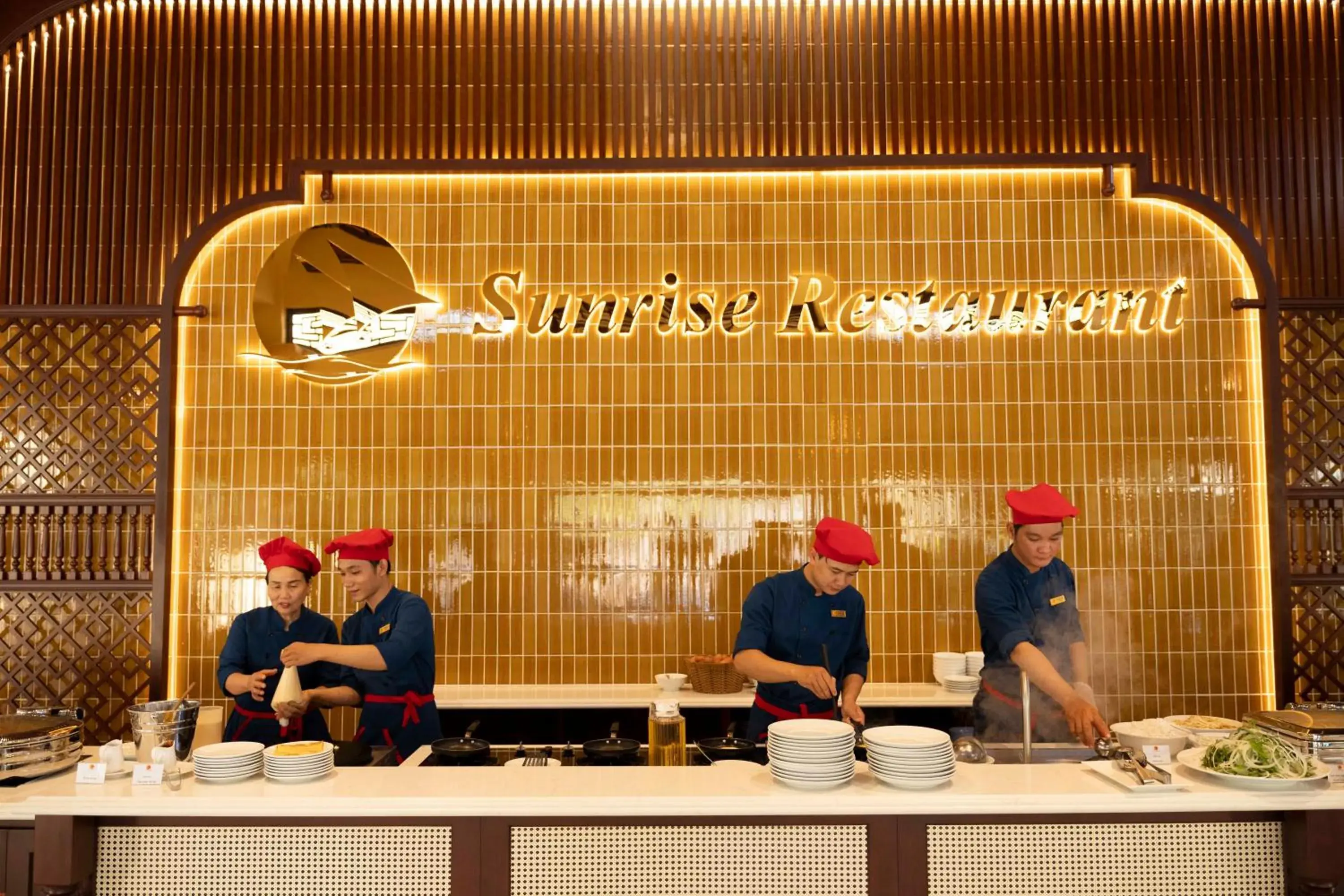 Restaurant/places to eat in Sunny Beach Resort & Spa Mui Ne Restaurant/places to eat in Sunny Beach Resort & Spa Mui Ne