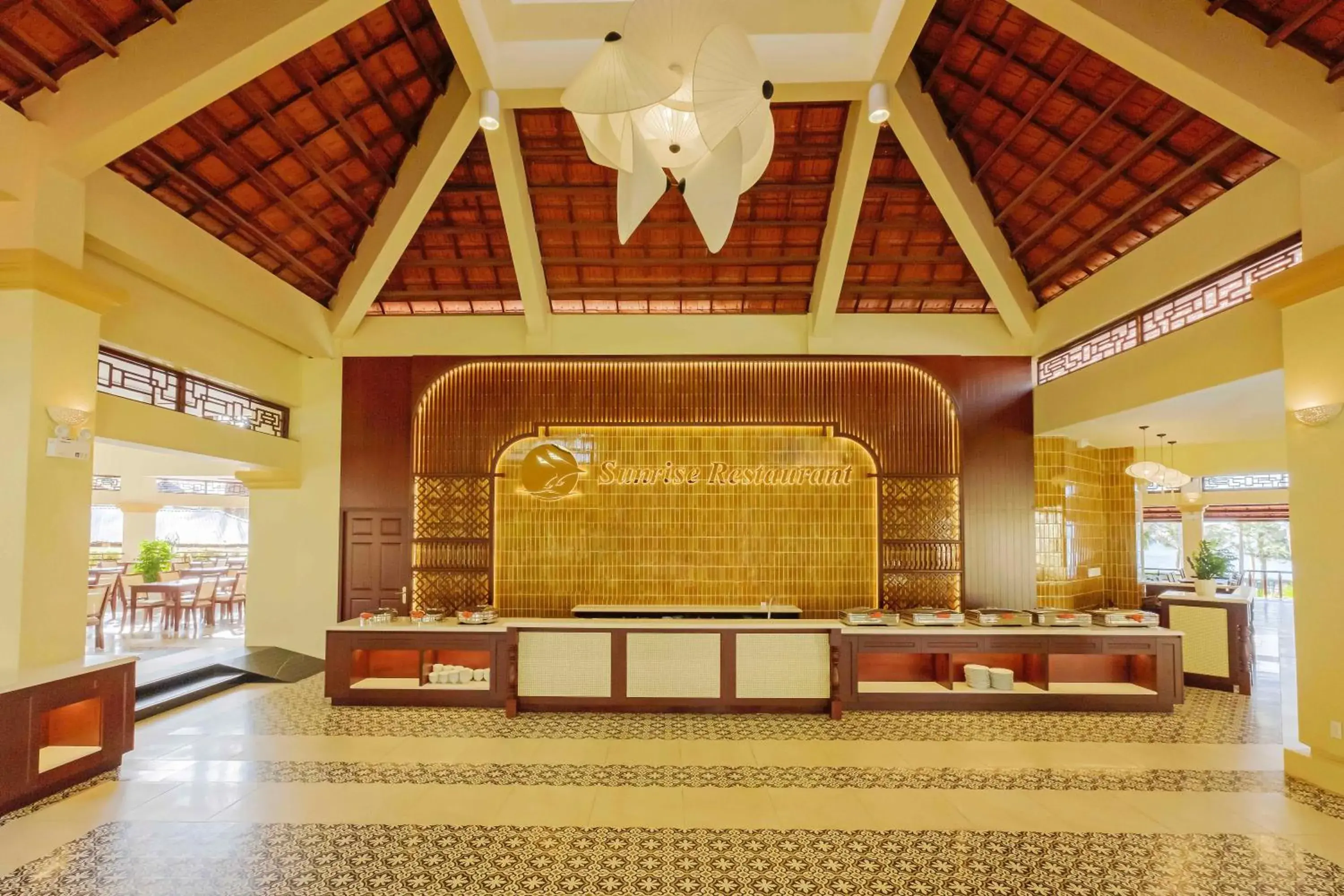 Restaurant/places to eat in Sunny Beach Resort & Spa Mui Ne Restaurant/places to eat in Sunny Beach Resort & Spa Mui Ne