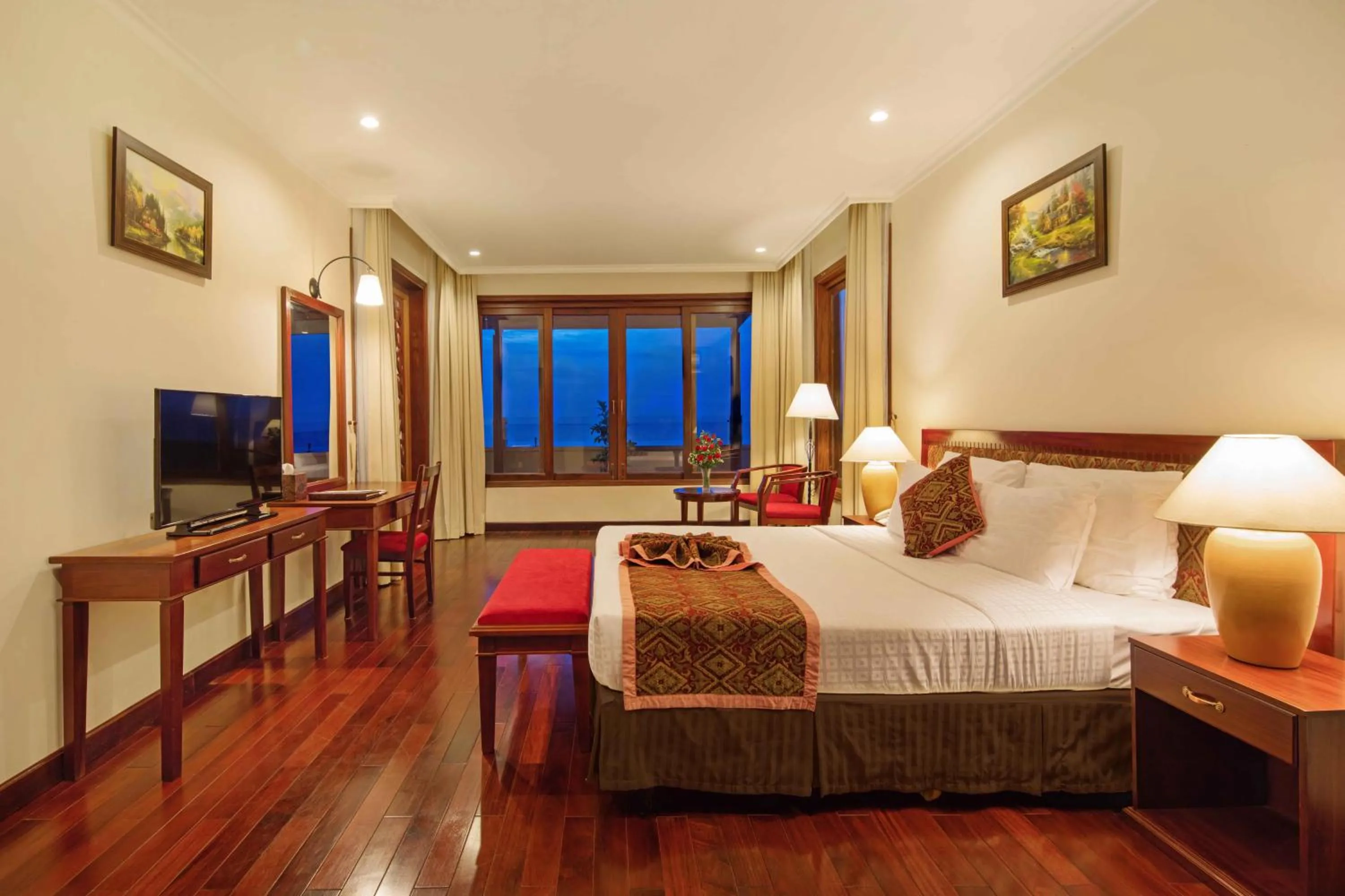 Bedroom, Bed in Sunny Beach Resort & Spa Mui Ne