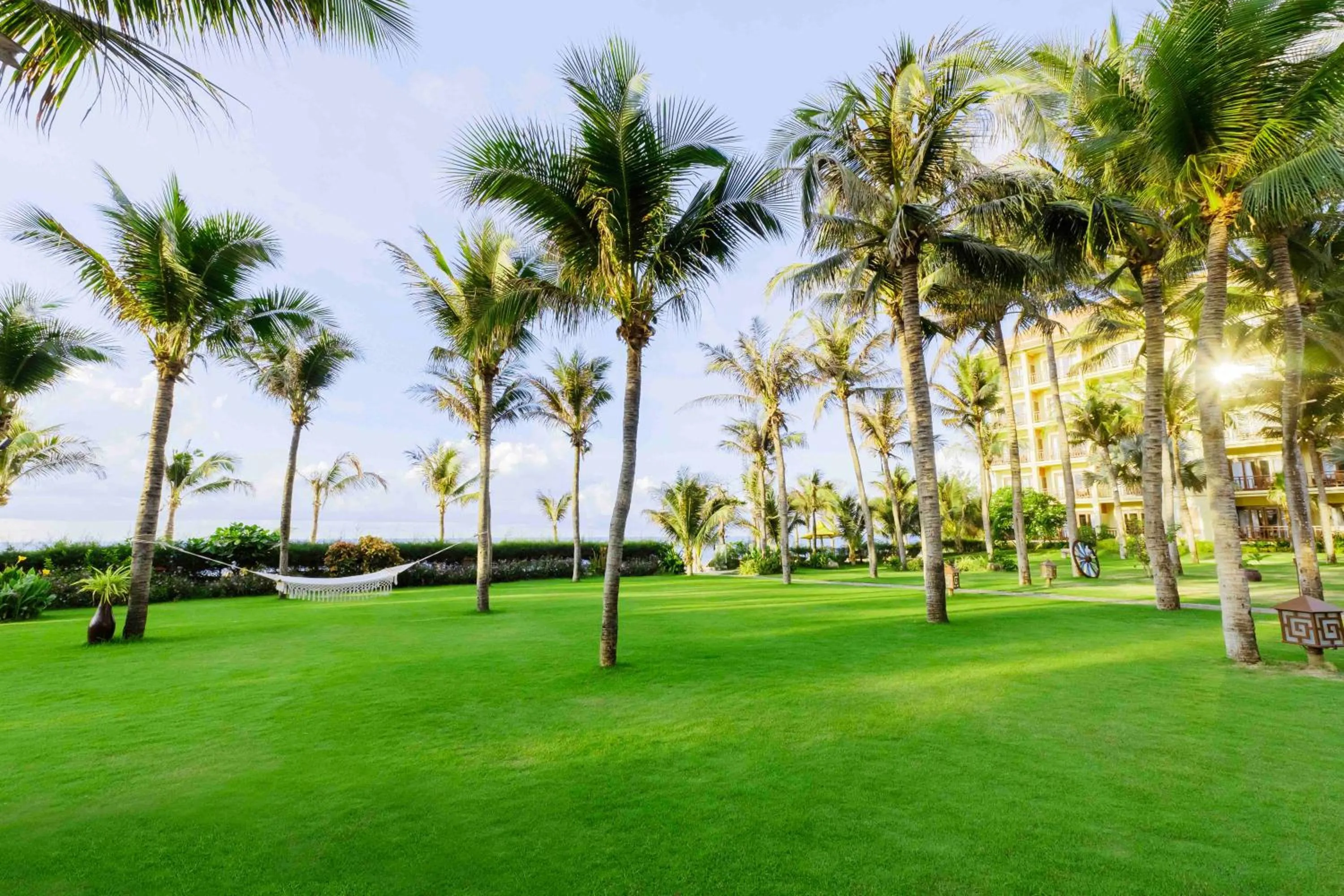 Garden in Sunny Beach Resort & Spa Mui Ne