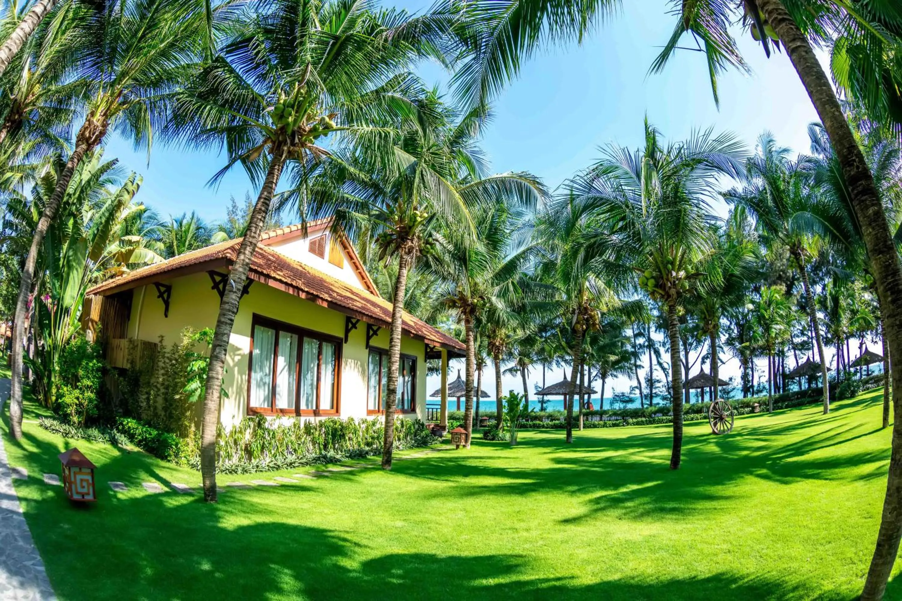 Garden in Sunny Beach Resort & Spa Mui Ne