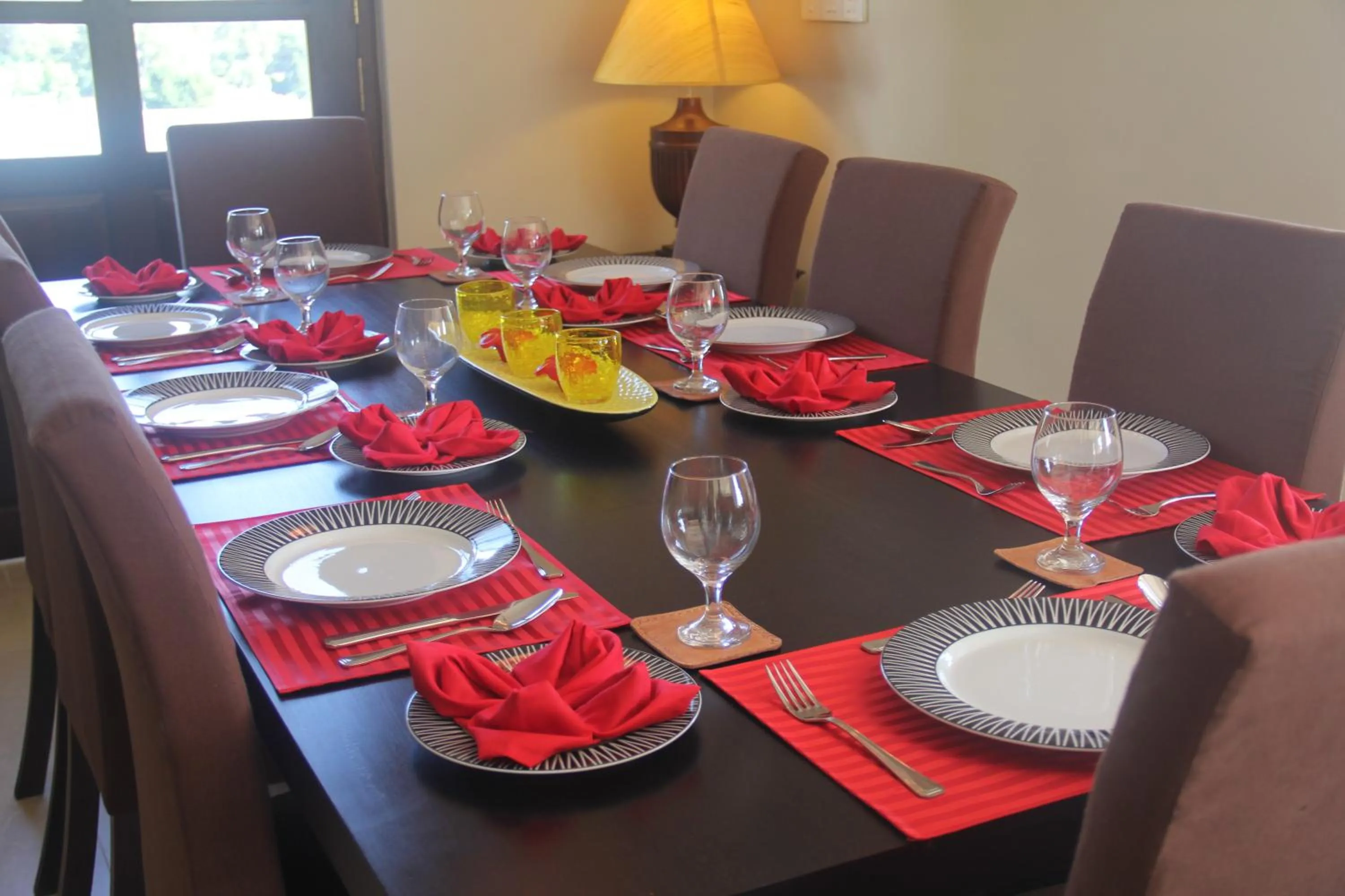 Dining area in Villa de Roshe
