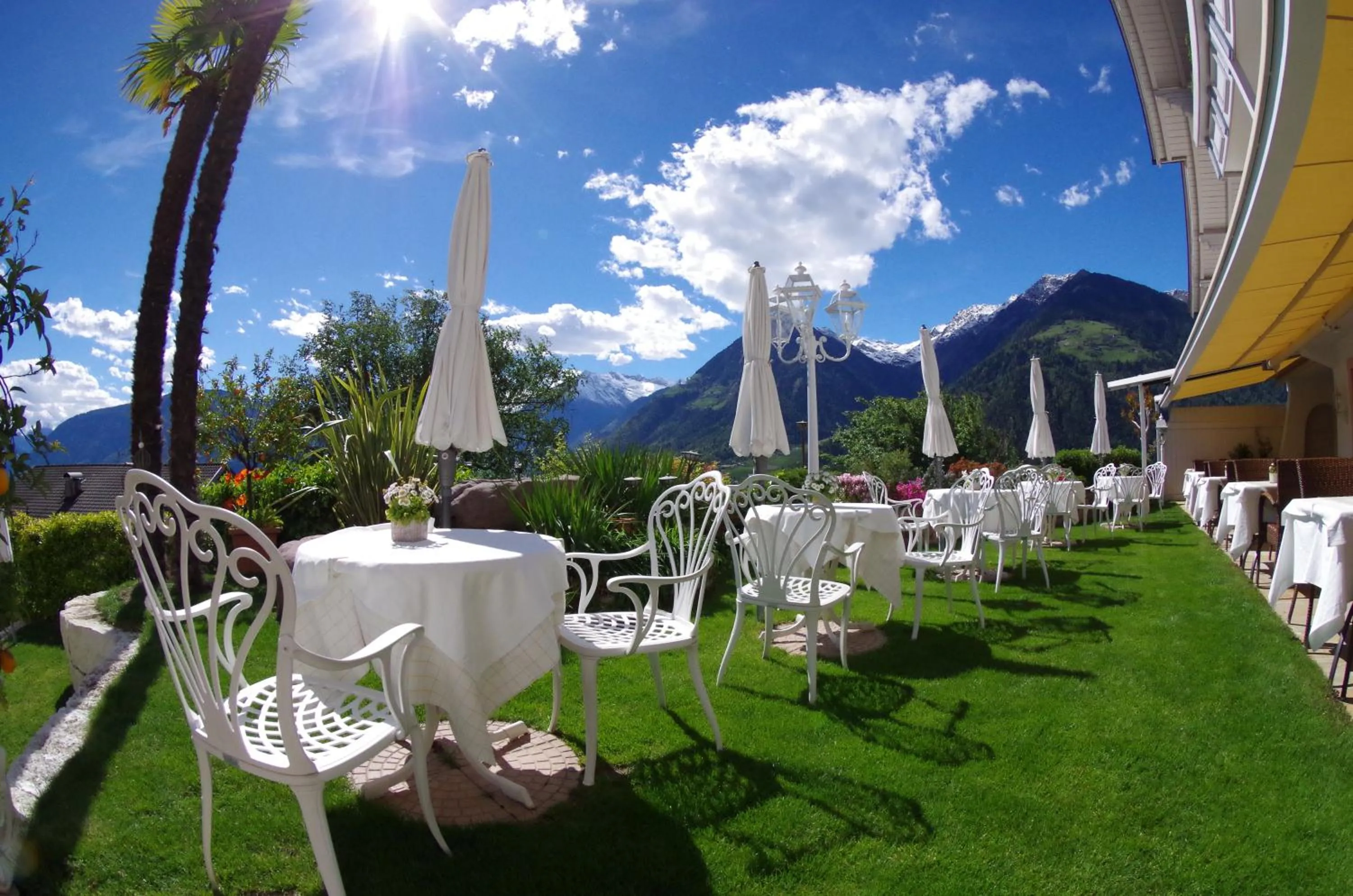 Property building in Hotel Bergland