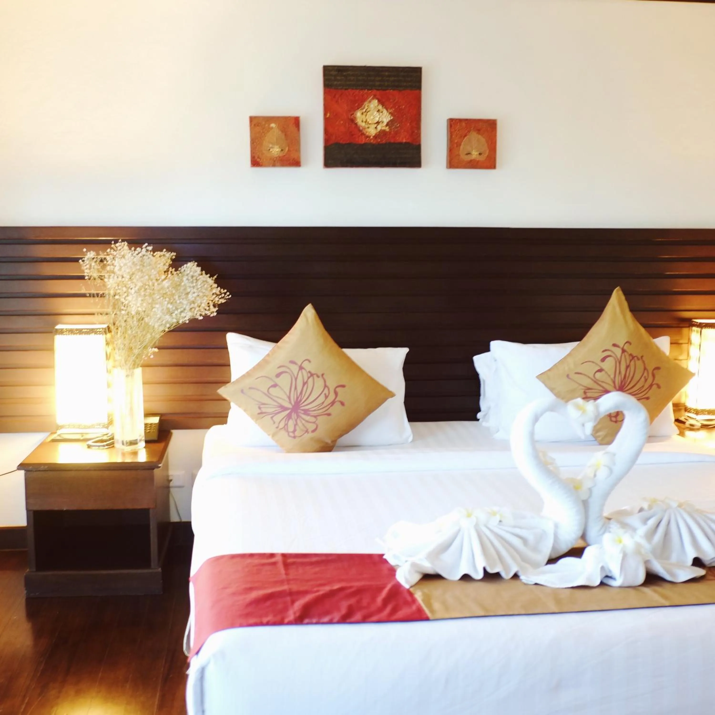 Bed in Lanta Mermaid Boutique House-Cozy Stay,Seaview, Delicious Breakfast,2 Minutes Walk to the Beach