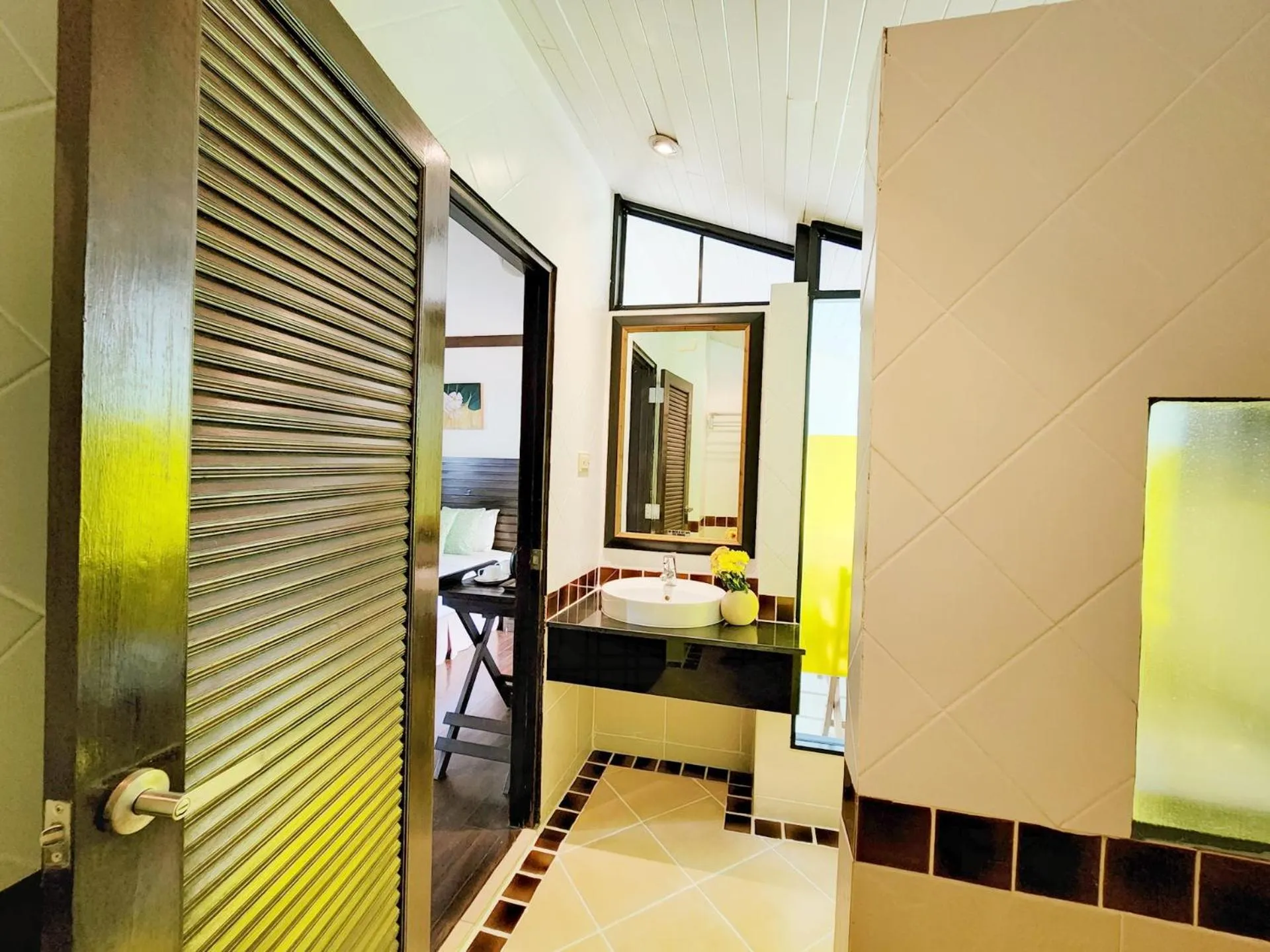 Photo of the whole room in Lanta Mermaid Boutique House-Cozy Stay,Seaview, Delicious Breakfast,2 Minutes Walk to the Beach