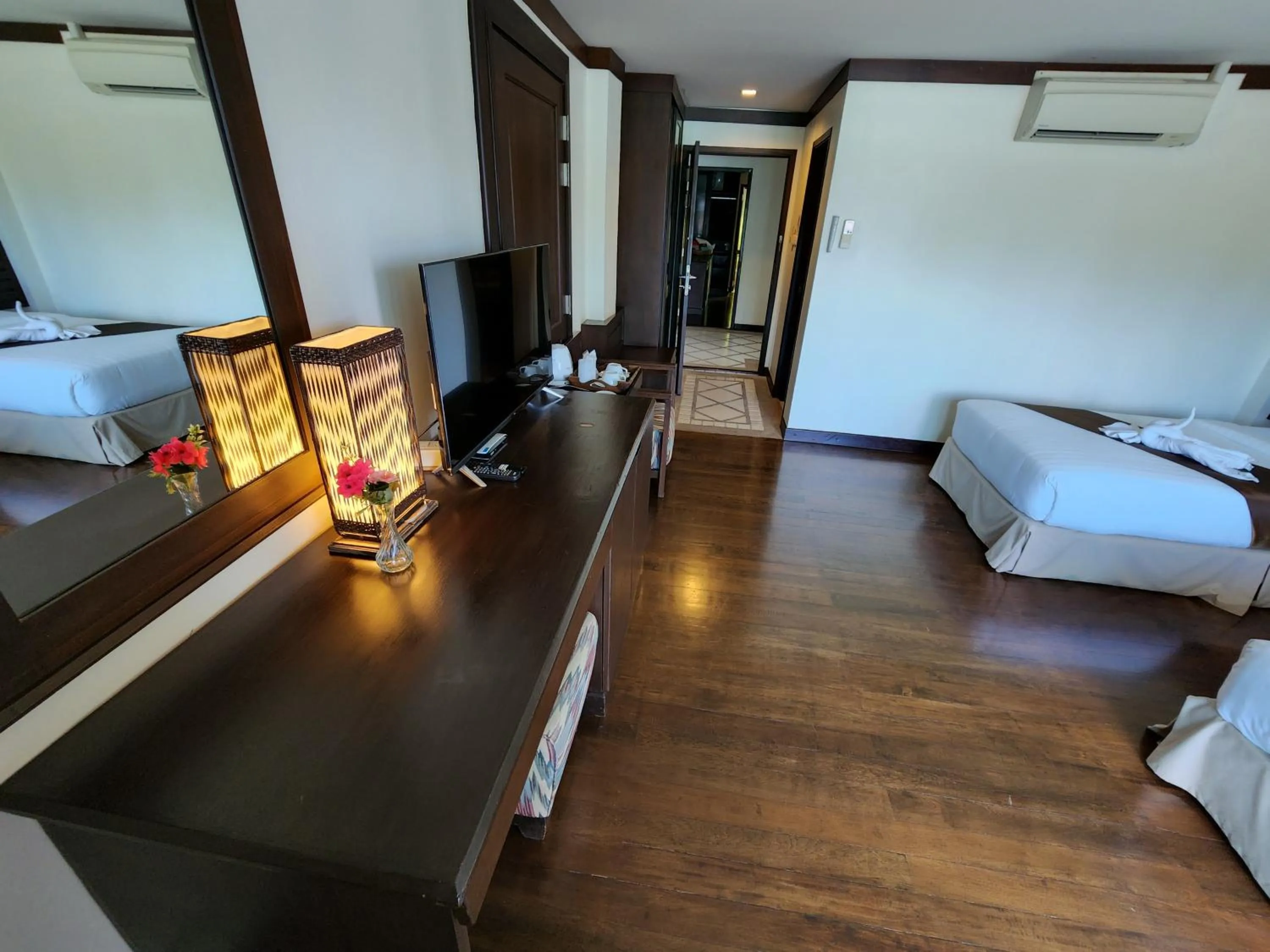 Photo of the whole room, Bed in Lanta Mermaid Boutique House-Cozy Stay,Seaview, Delicious Breakfast,2 Minutes Walk to the Beach