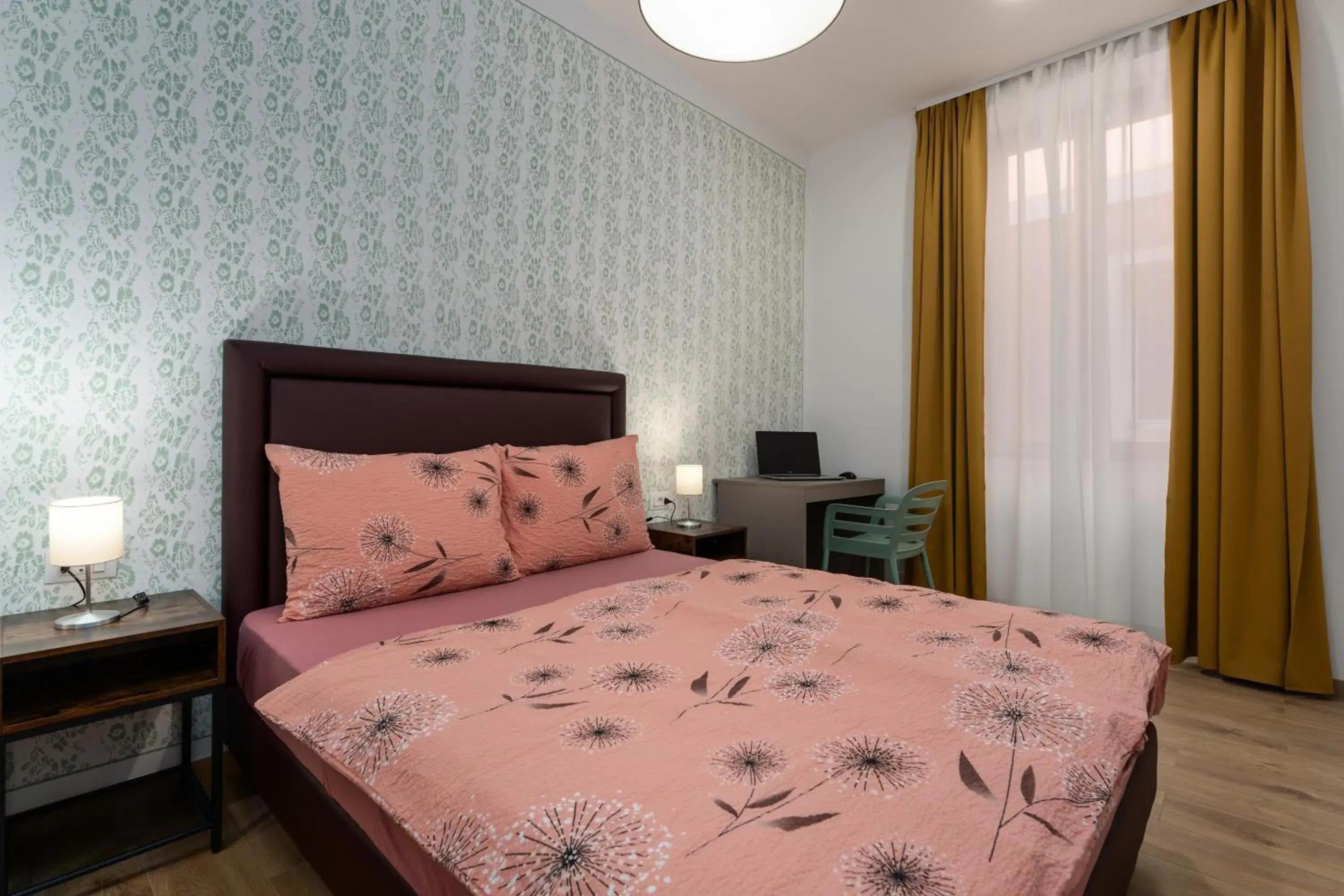 Double Room with Shared Bathroom in Hostel Antique Double Room with Shared Bathroom in Hostel Antique