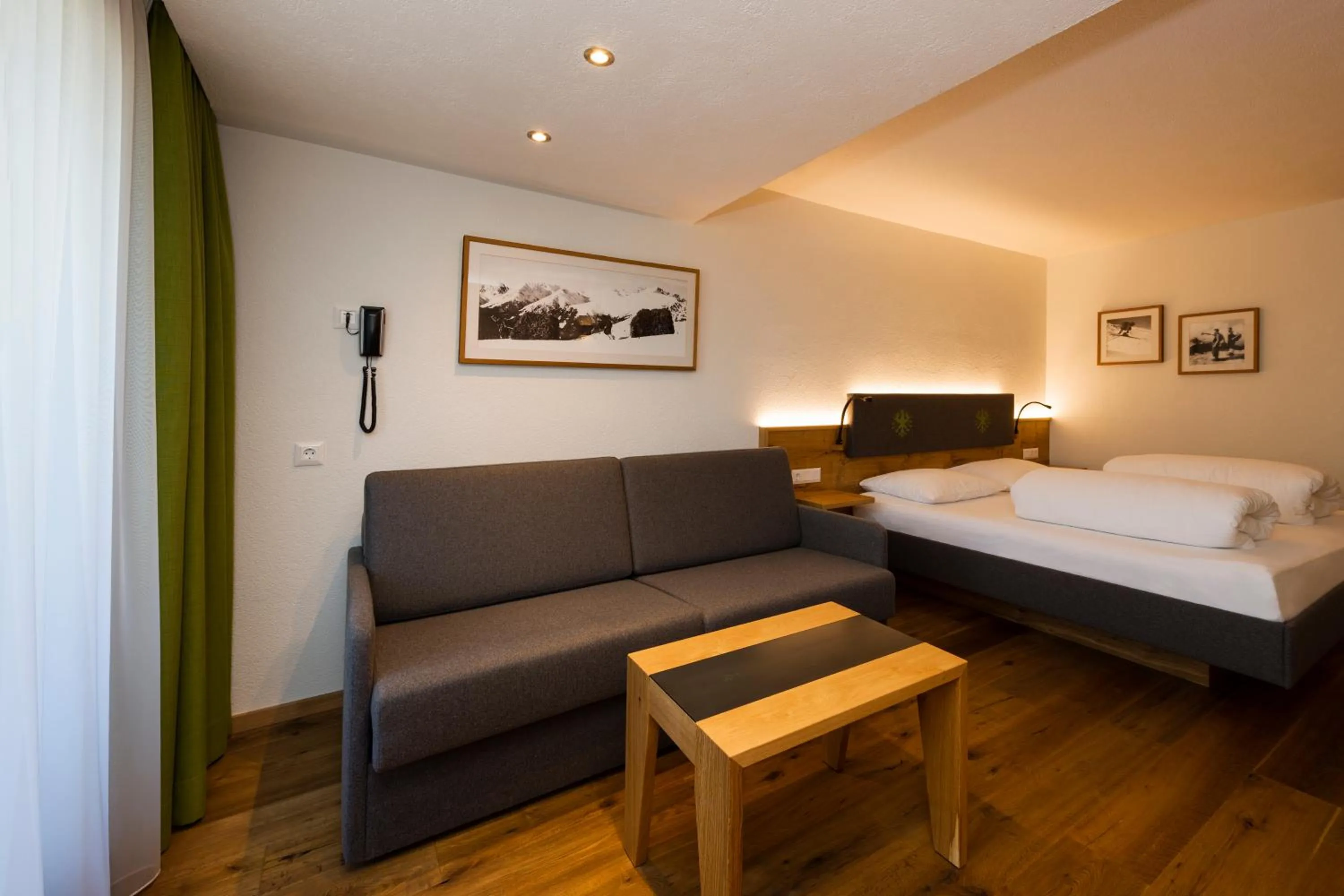 Bedroom, Bed in Hotel Bergkranz