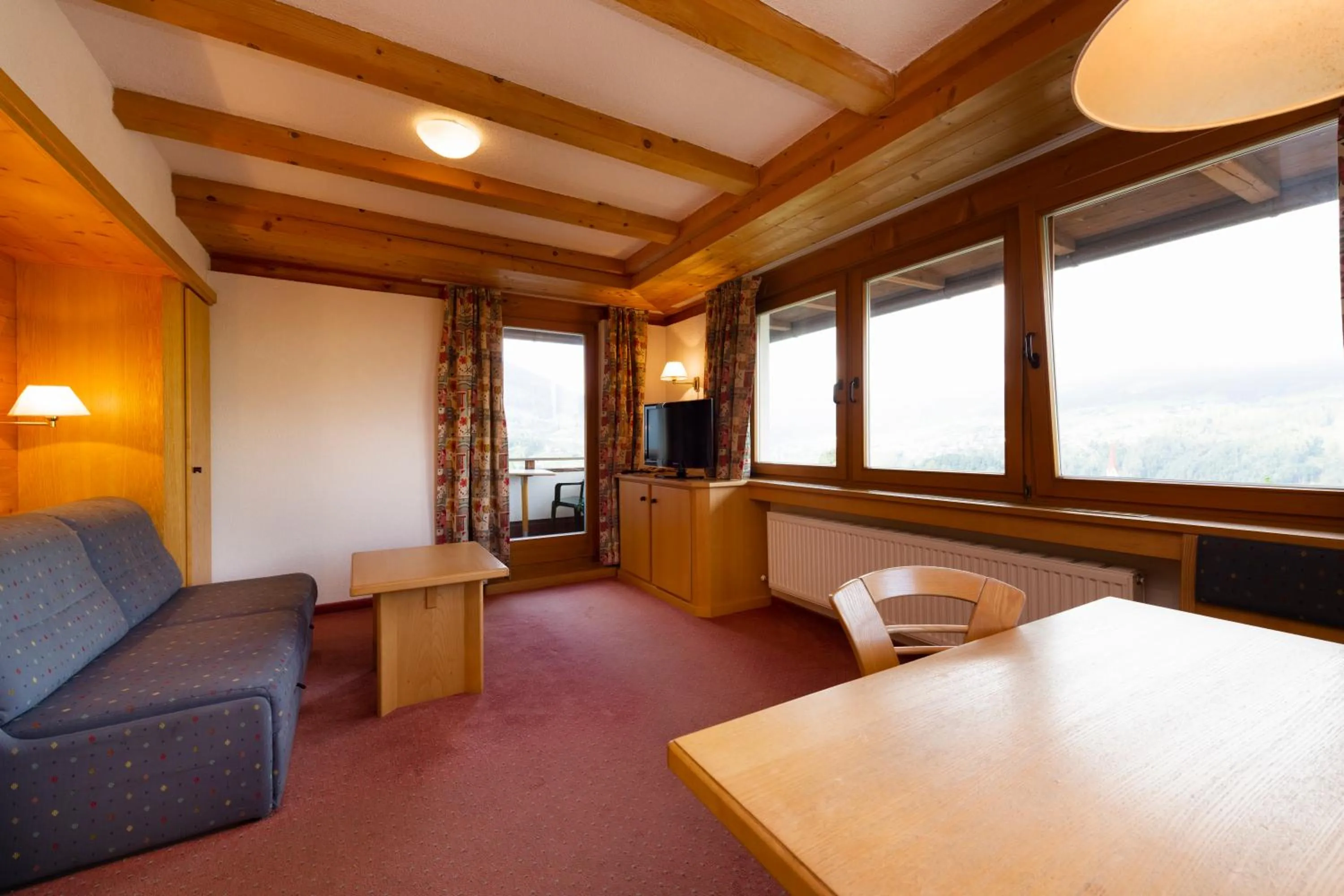 TV and multimedia in Hotel Bergkranz