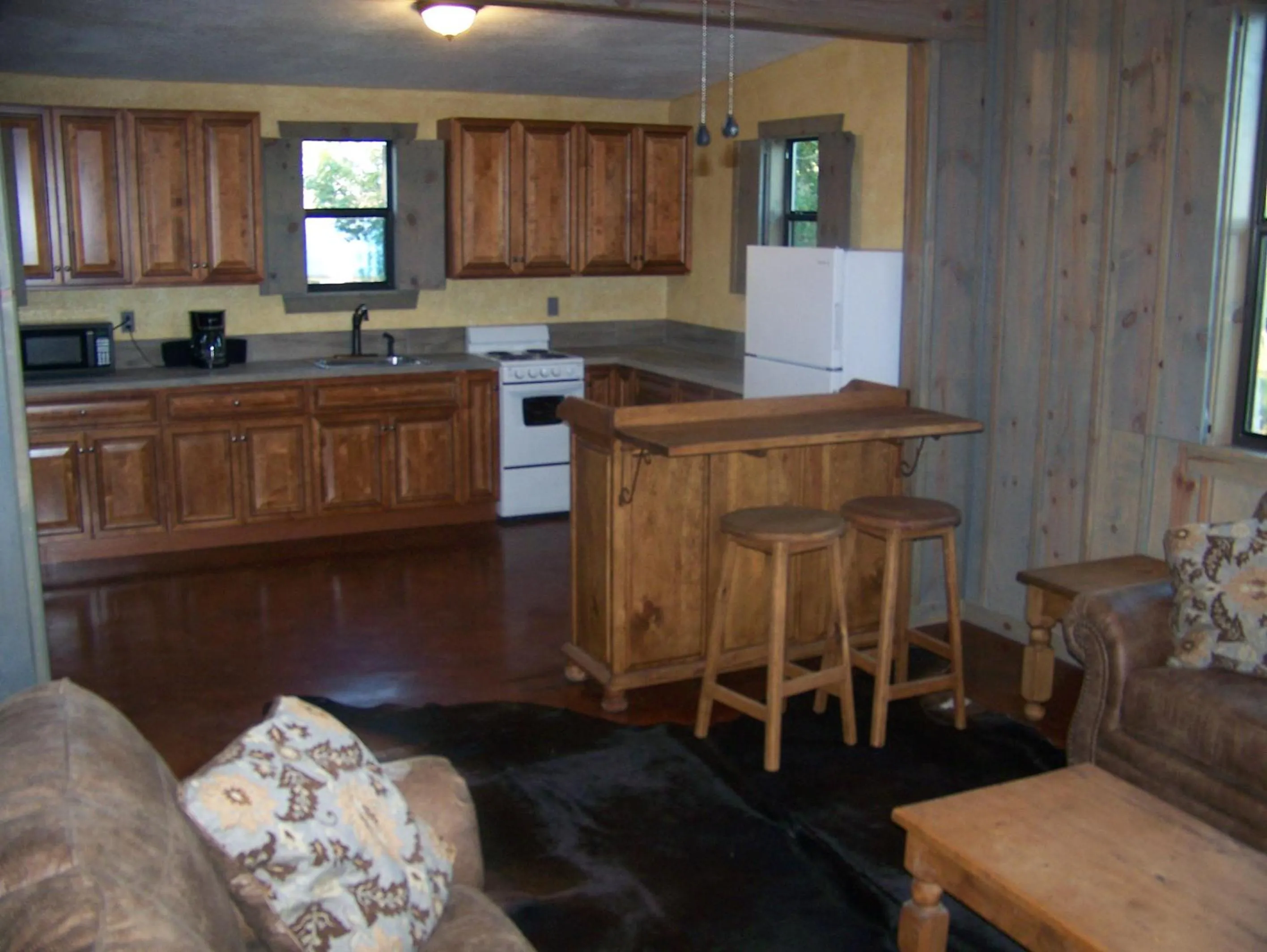 Kitchen or kitchenette in Breezy Hills Cottages - Hill Top Cottage