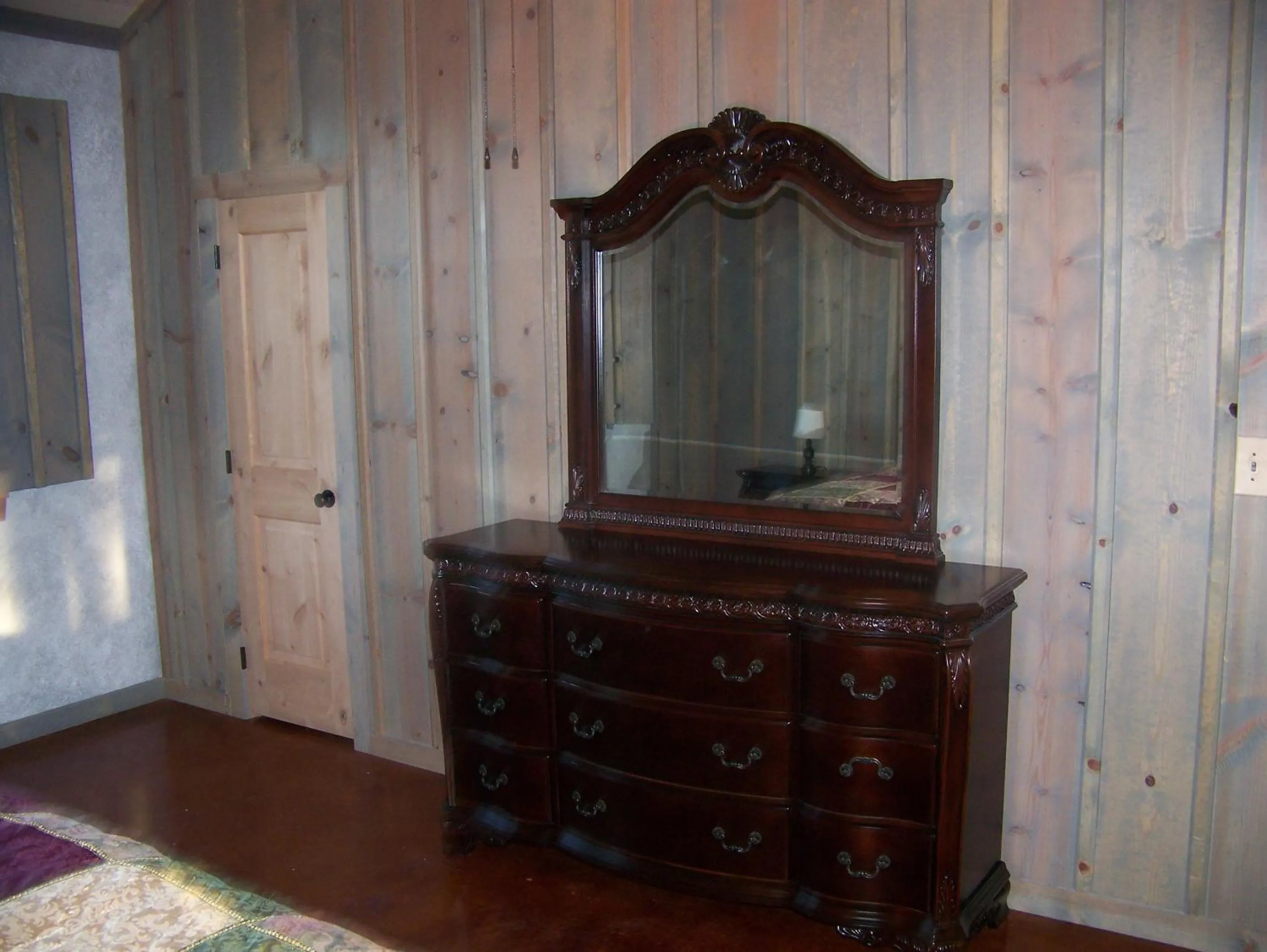 Breezy Hills Cottages - Hill Top Cottage