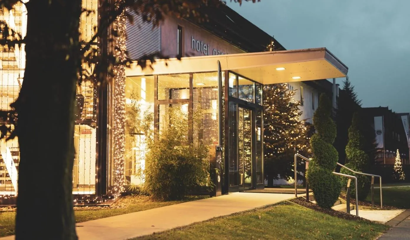 Property building in Hotel Garni Colora