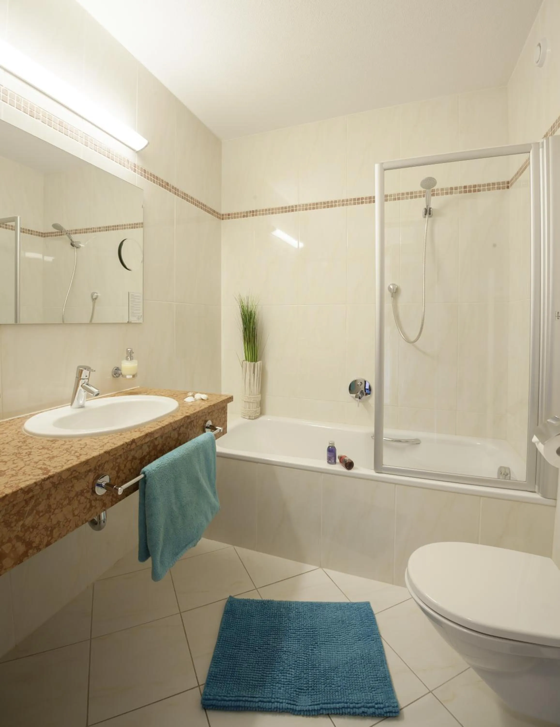 Bathroom in Raffl's Hotel