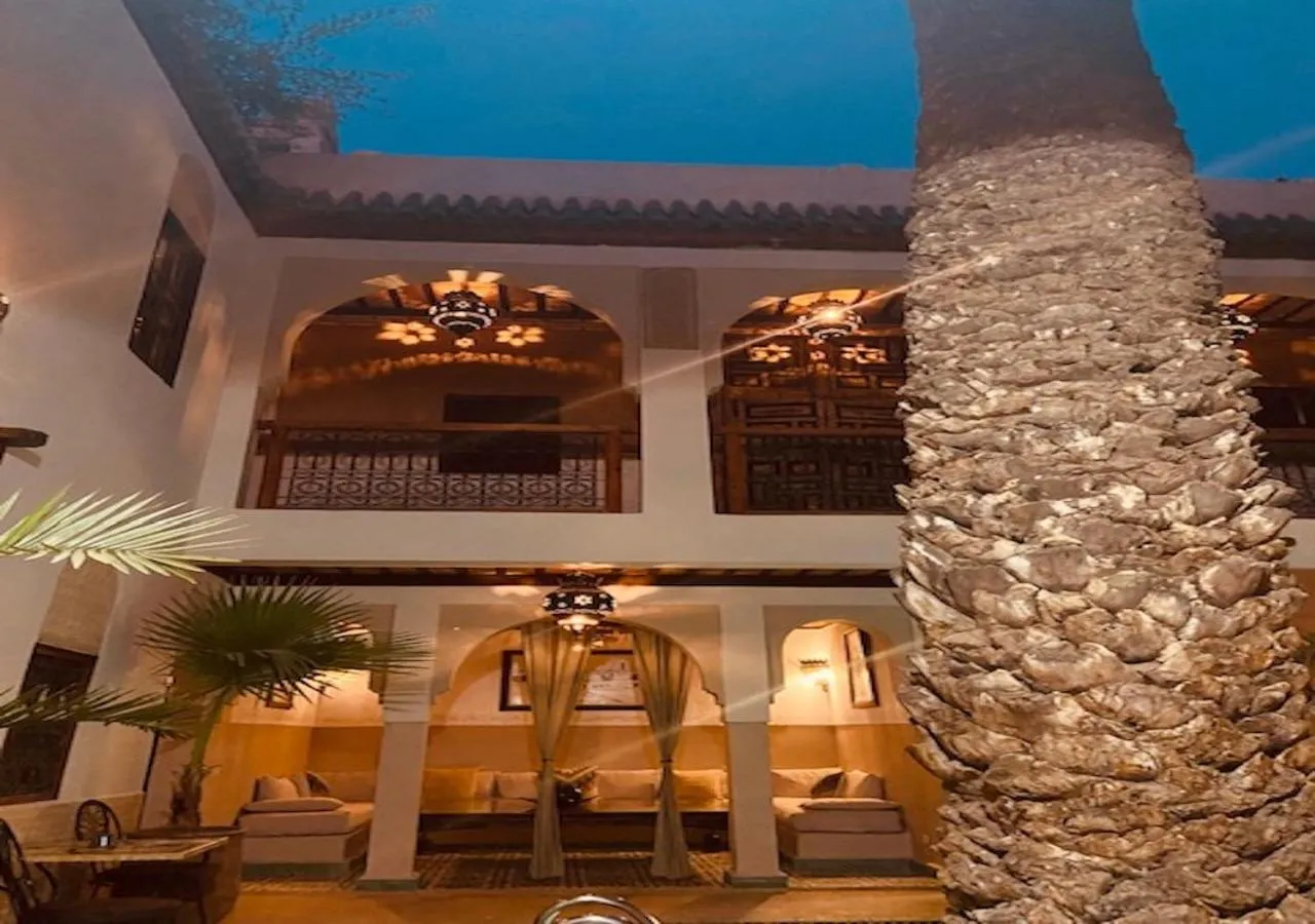 Property building in Riad Palmier