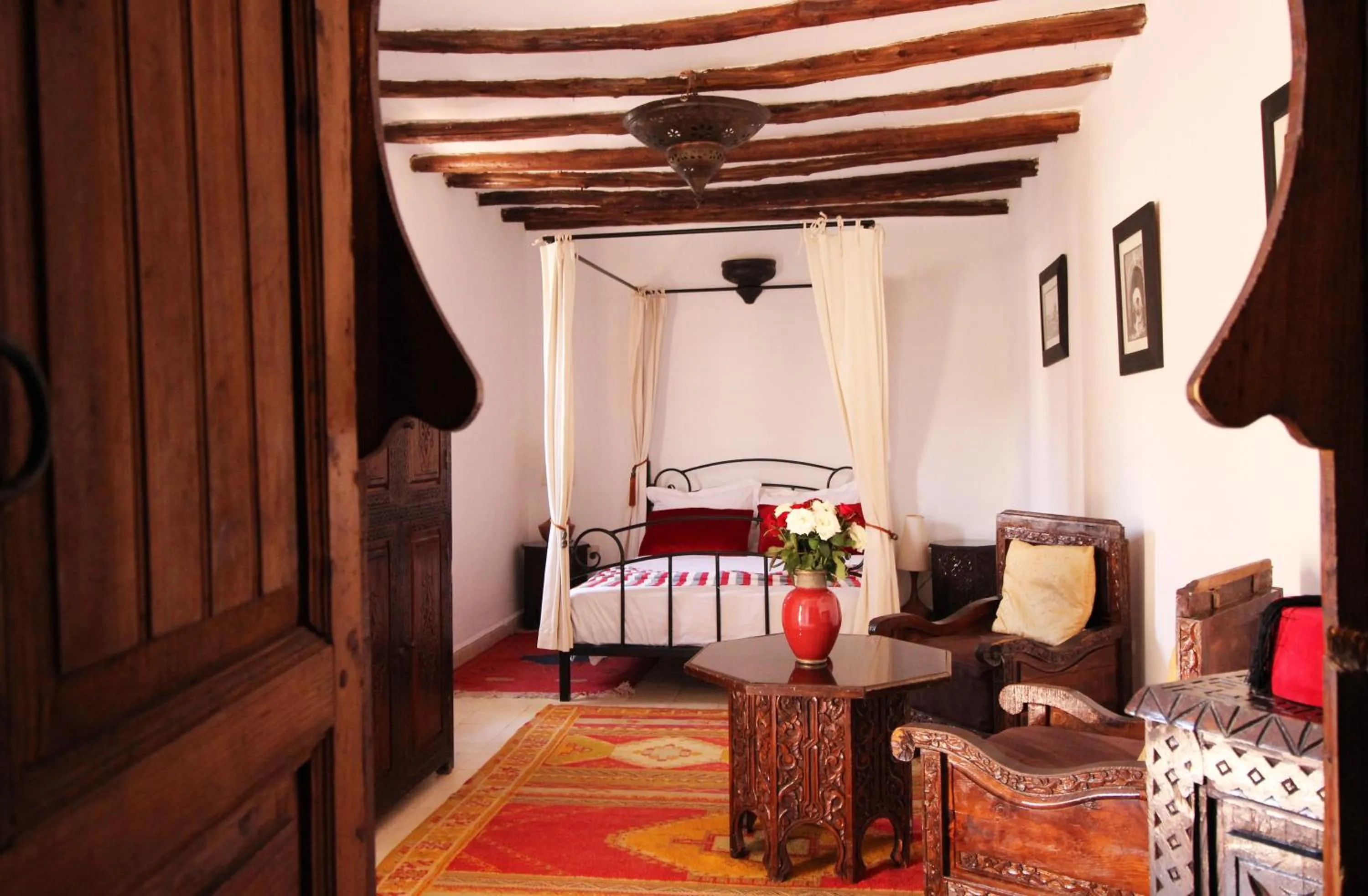 Bathroom, Bed in Riad Palmier