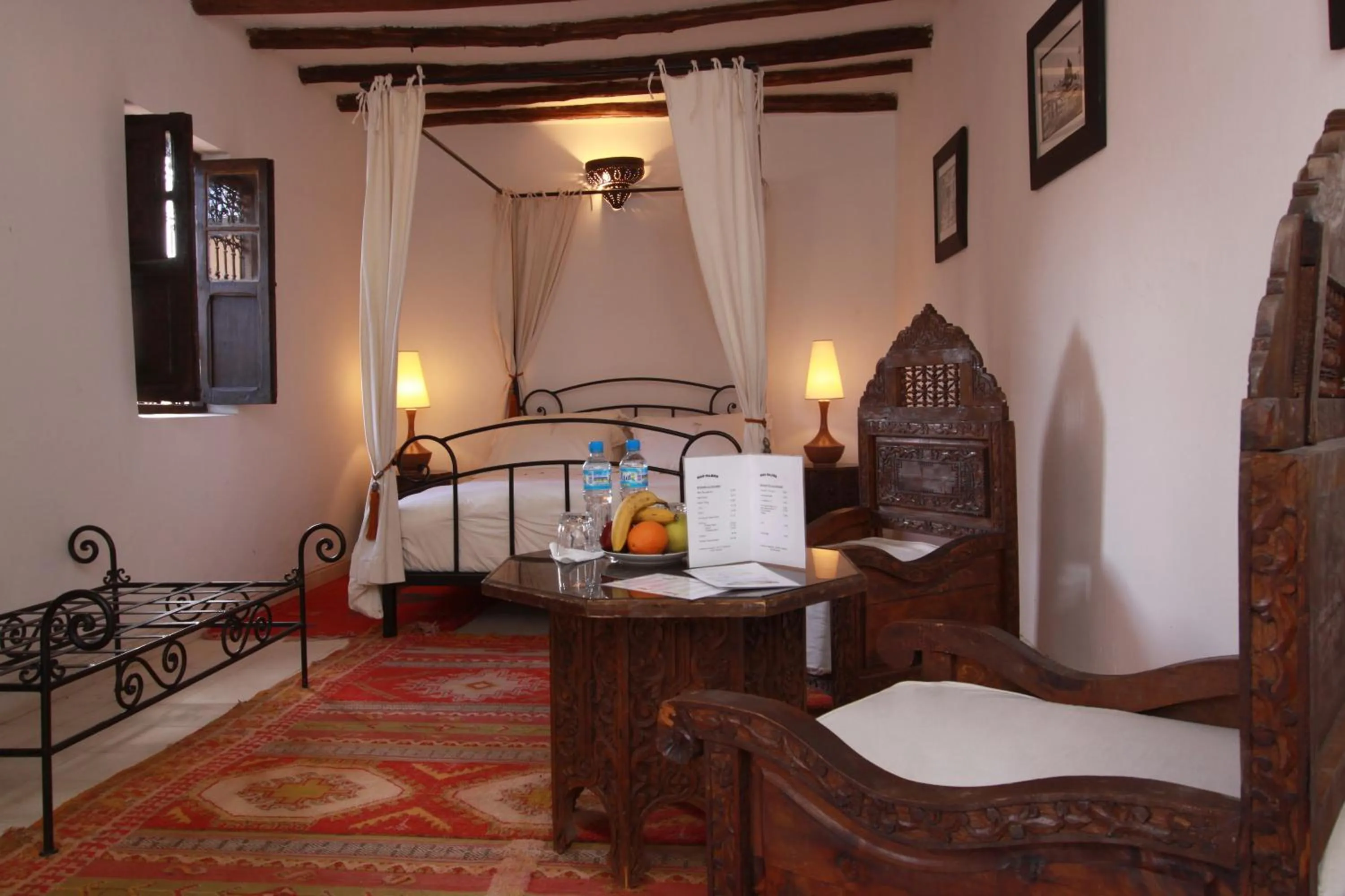 Photo of the whole room, Bed in Riad Palmier