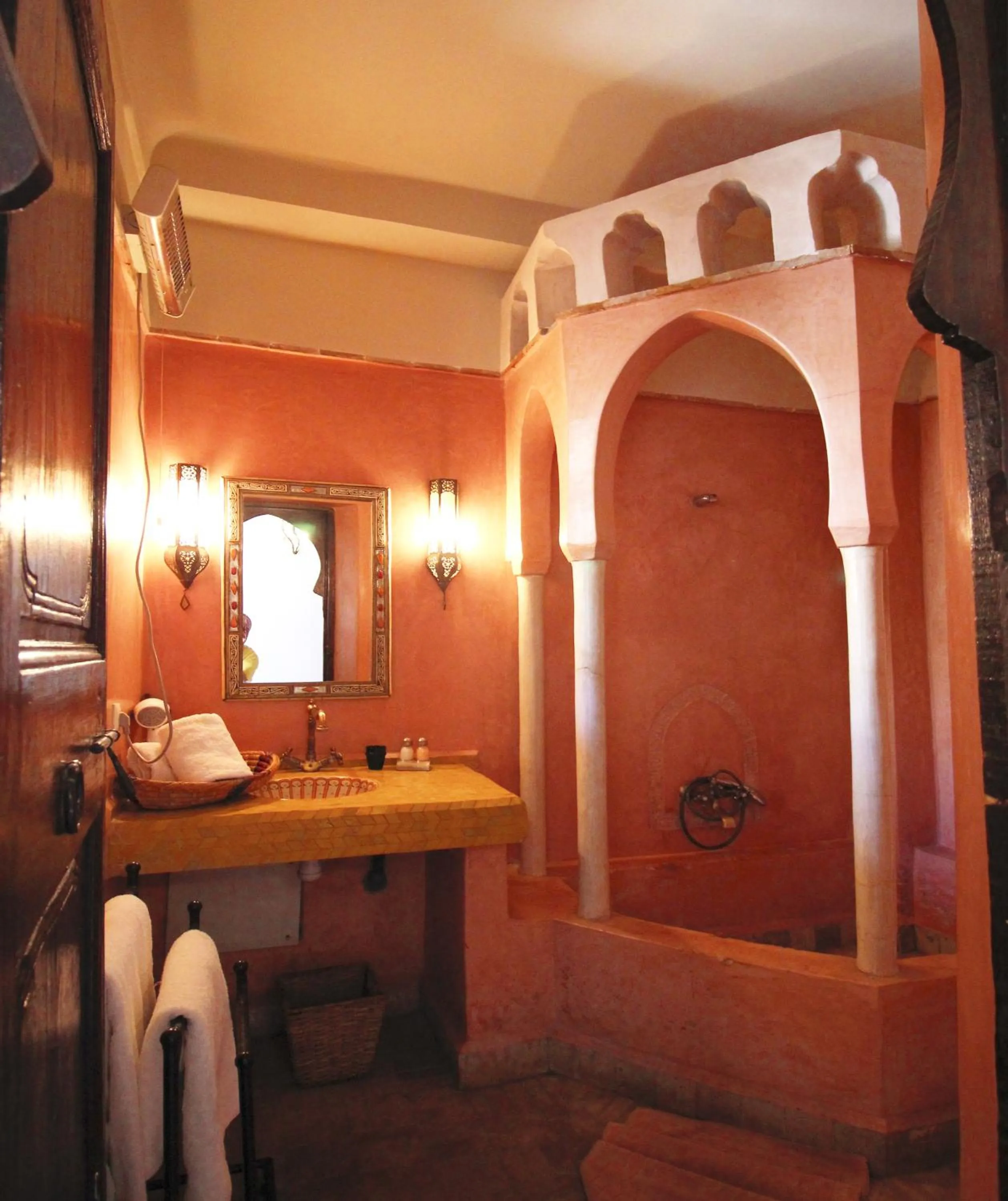 Bathroom in Riad Palmier