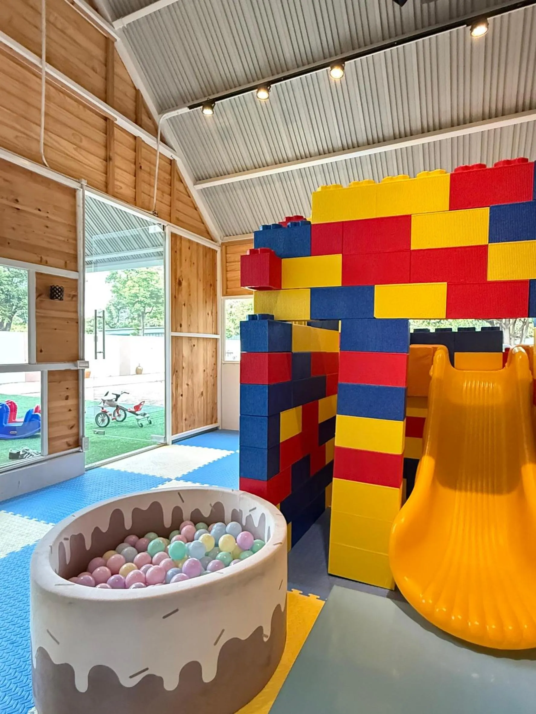 Activities in Her Home Spa Motel Douliu