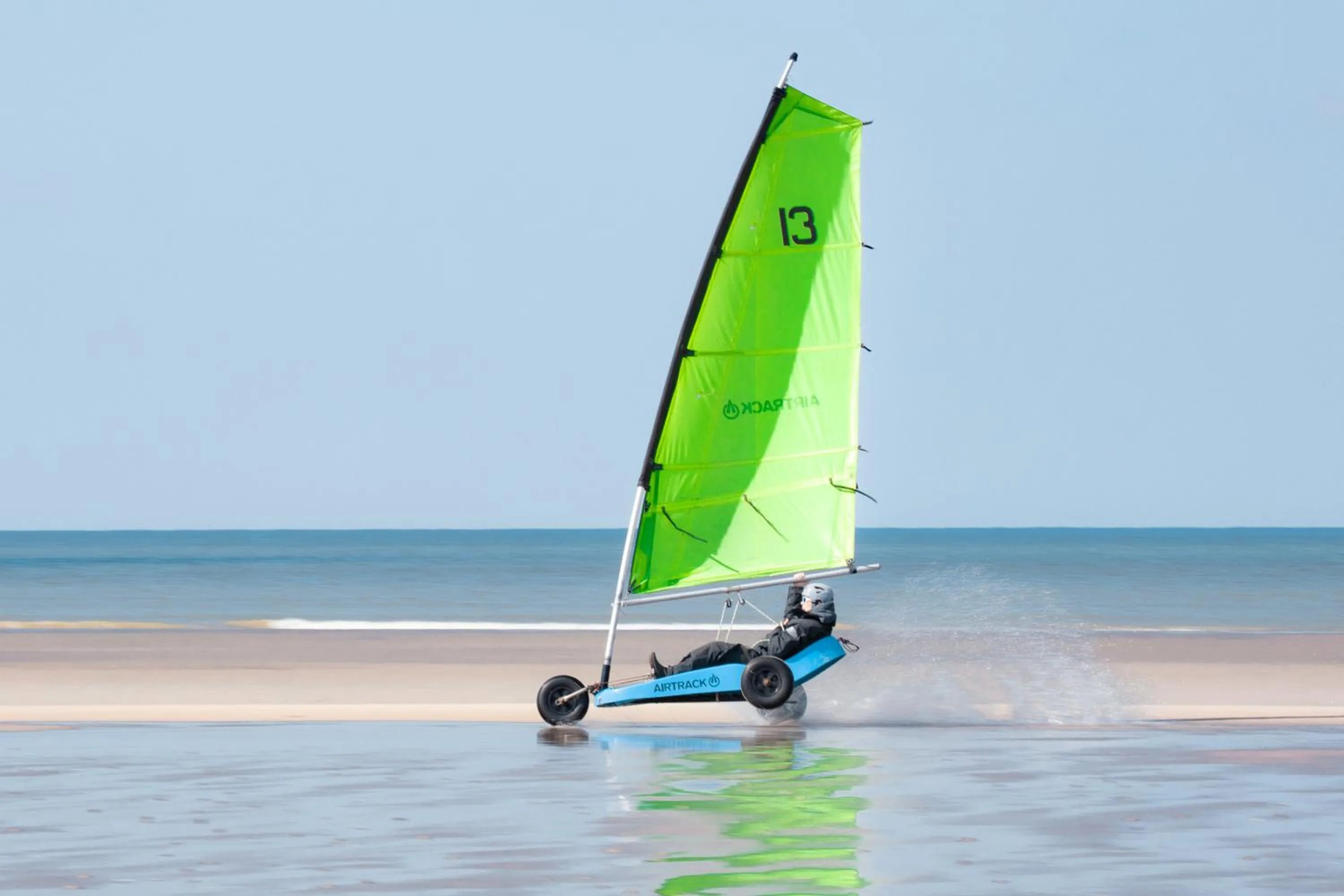 Windsurfing in Opal'Inn