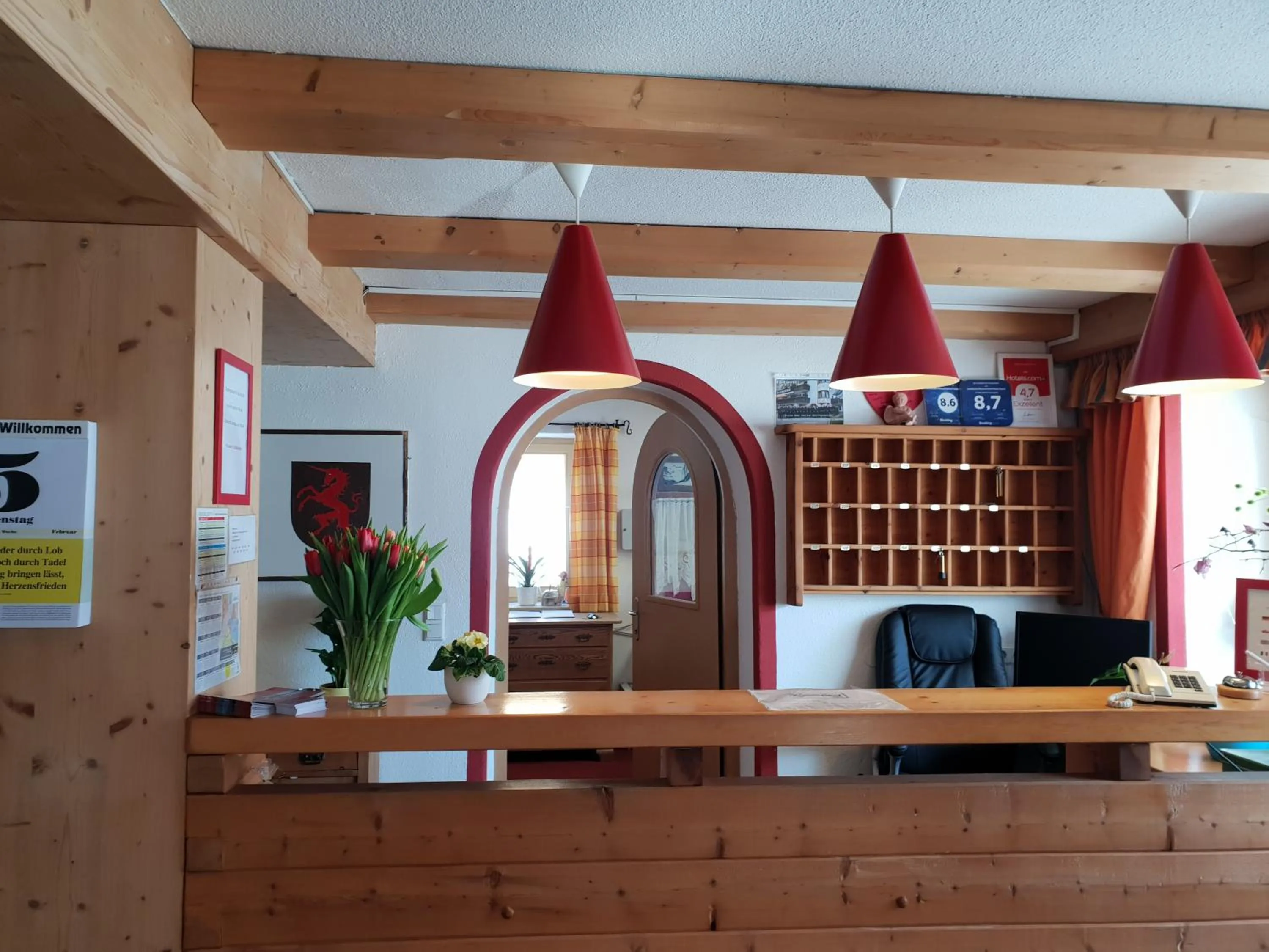 Lobby or reception in Landhaus Klausnerhof Hotel Garni