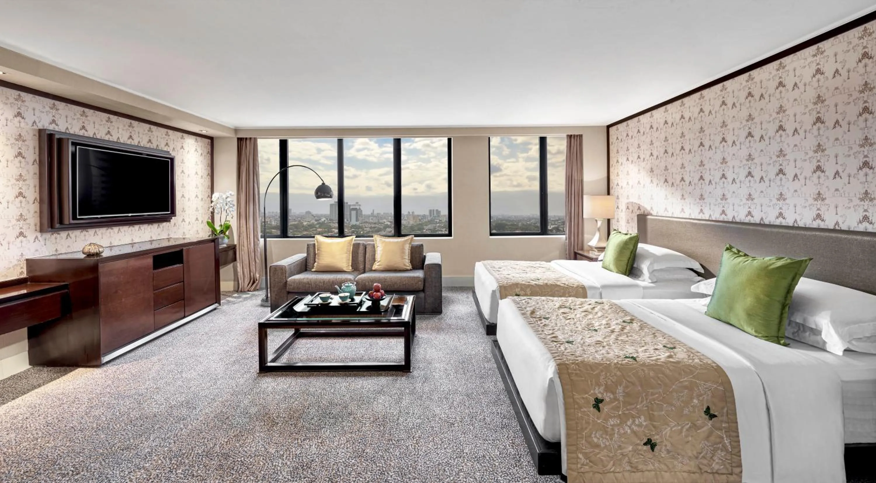 Bedroom, Bed in Mandarin Oriental, Jakarta