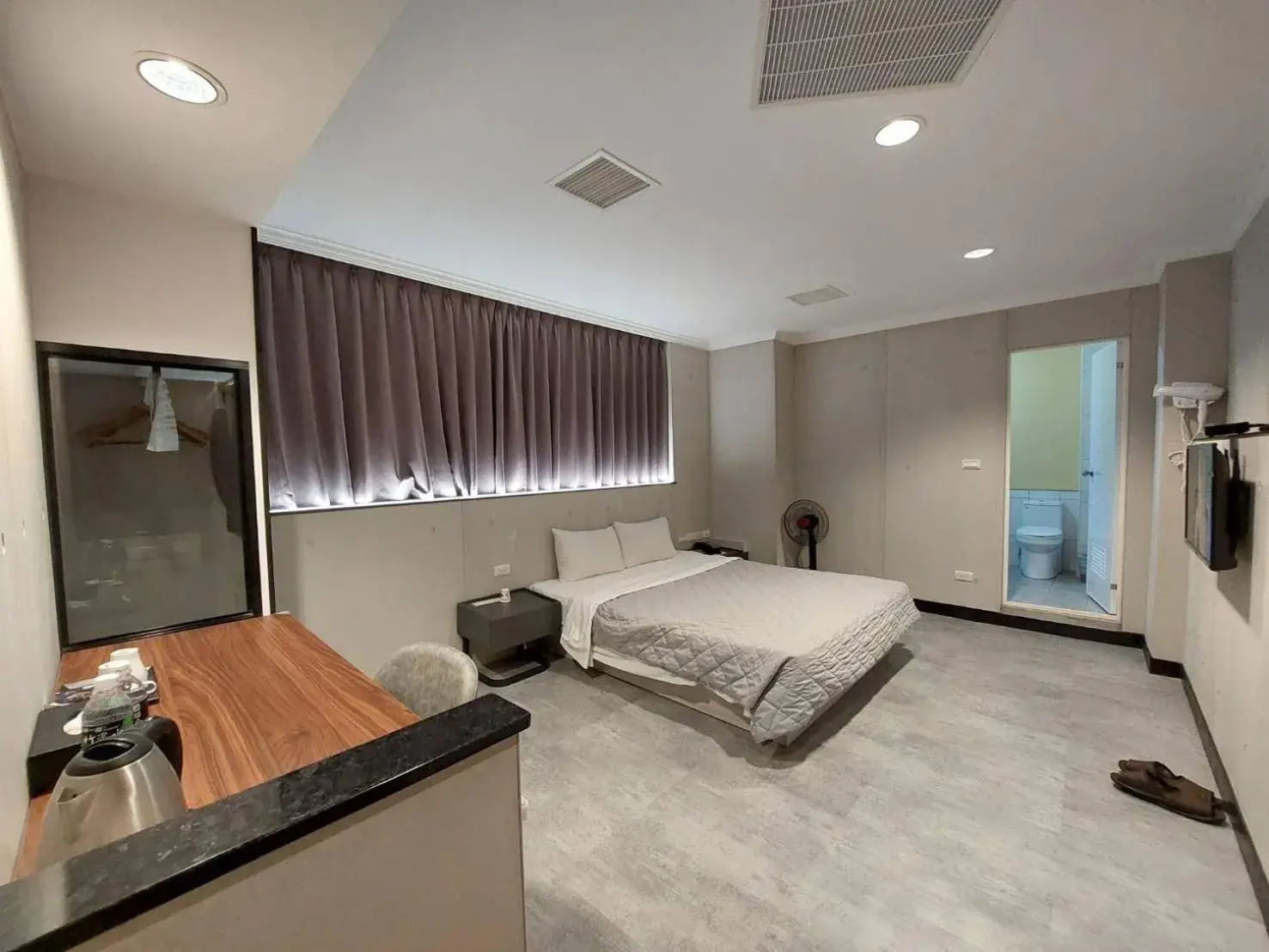 Photo of the whole room, Bed in Hwa Nan Hotel Photo of the whole room, Bed in Hwa Nan Hotel