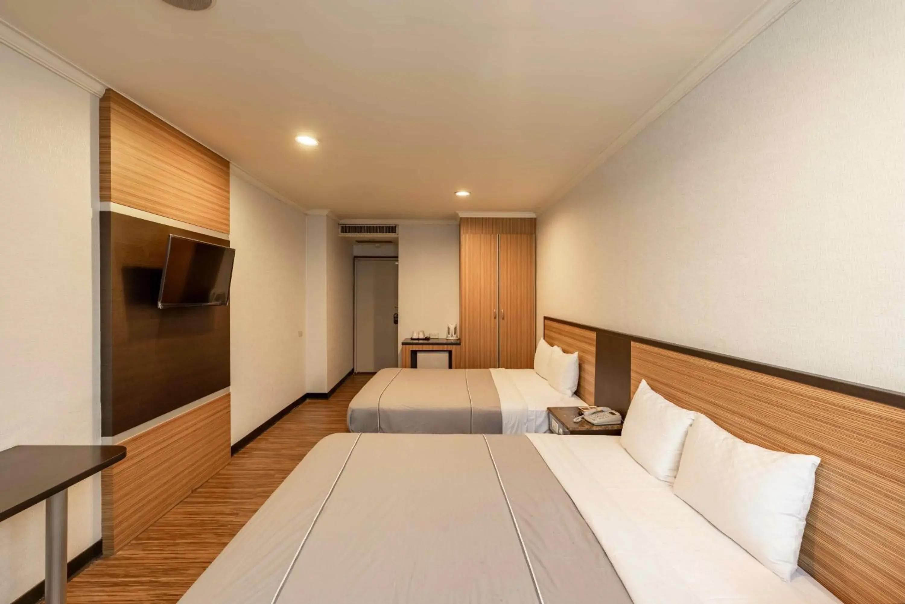 Photo of the whole room, Bed in Hwa Nan Hotel Photo of the whole room, Bed in Hwa Nan Hotel