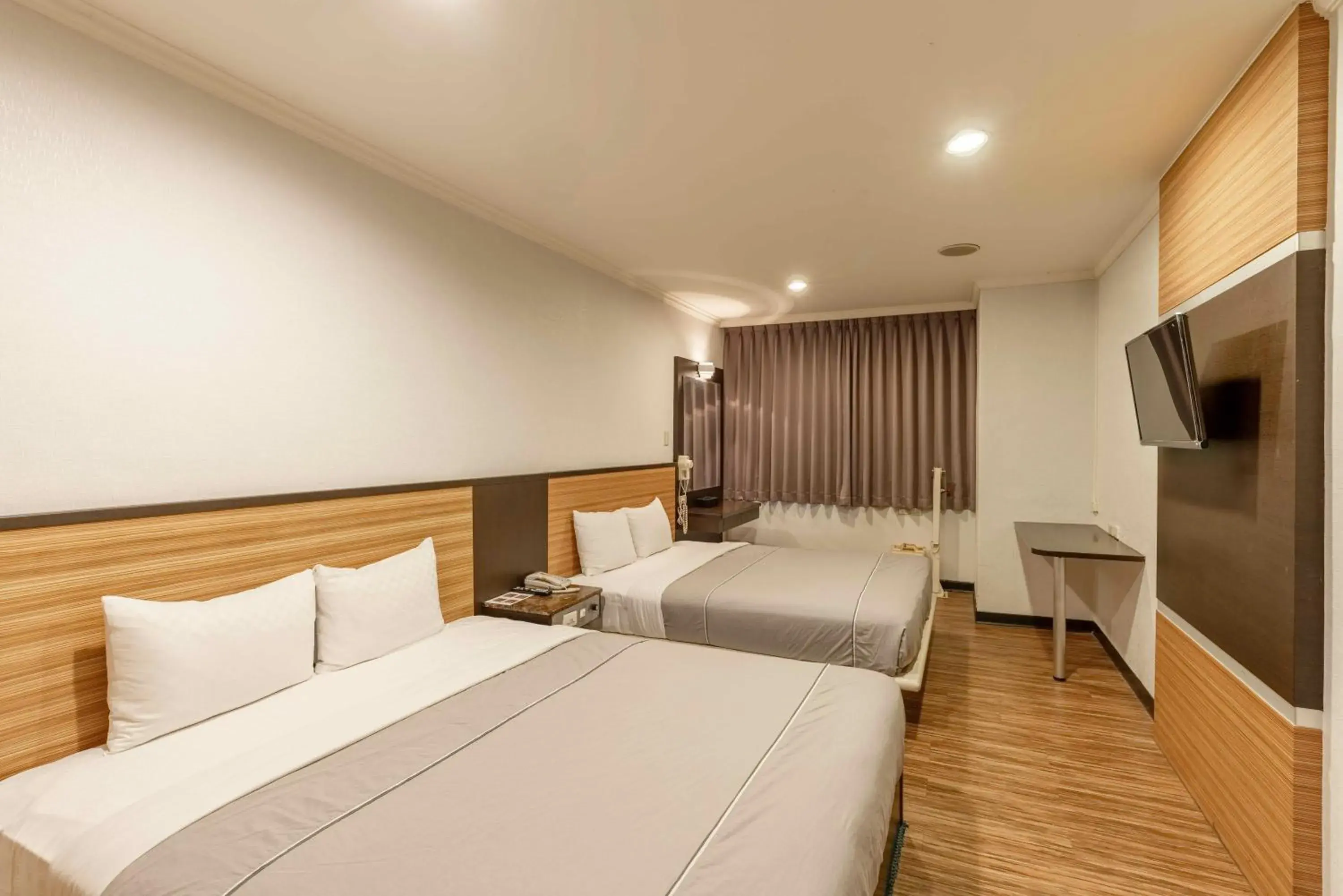 TV and multimedia, Bed in Hwa Nan Hotel TV and multimedia, Bed in Hwa Nan Hotel