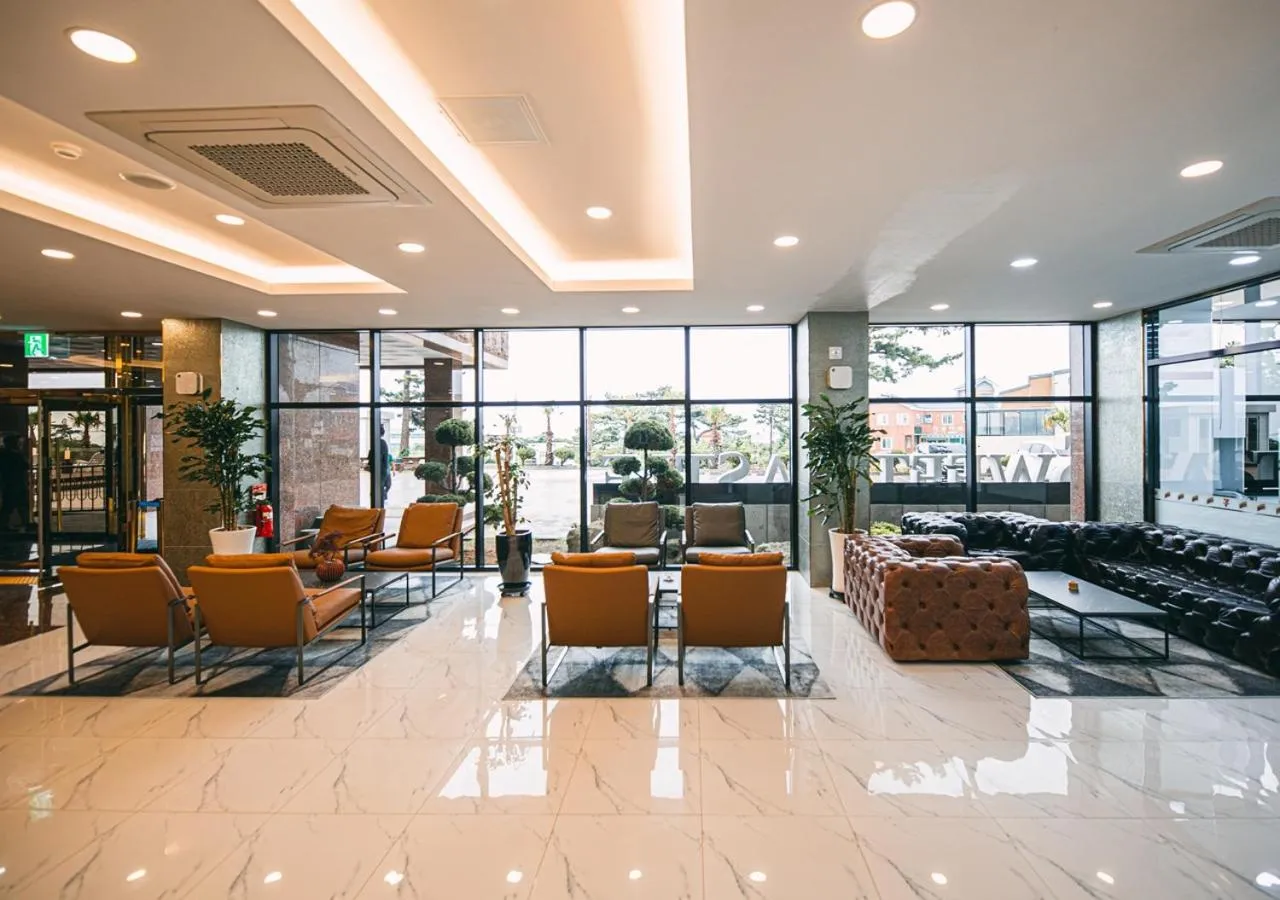 Lobby or reception in Hotel Sweet Castle Jeju Hamdeok
