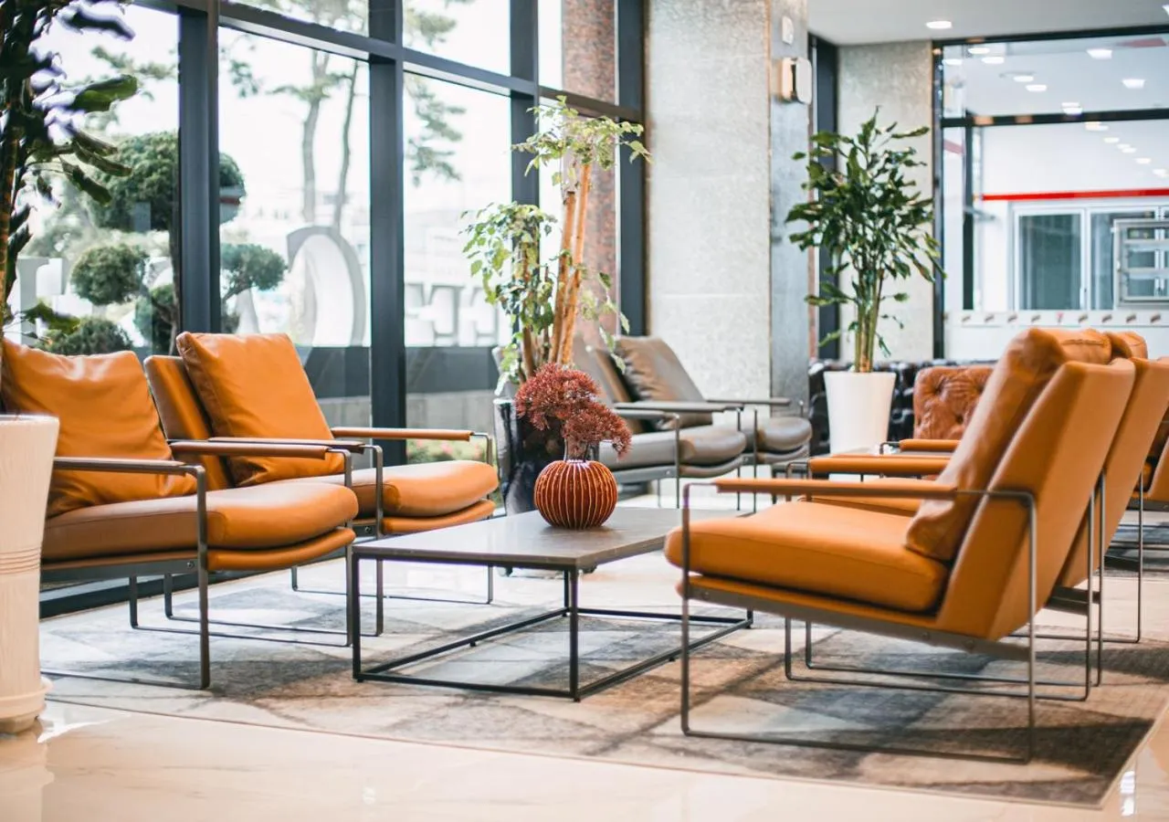 Lobby or reception in Hotel Sweet Castle Jeju Hamdeok