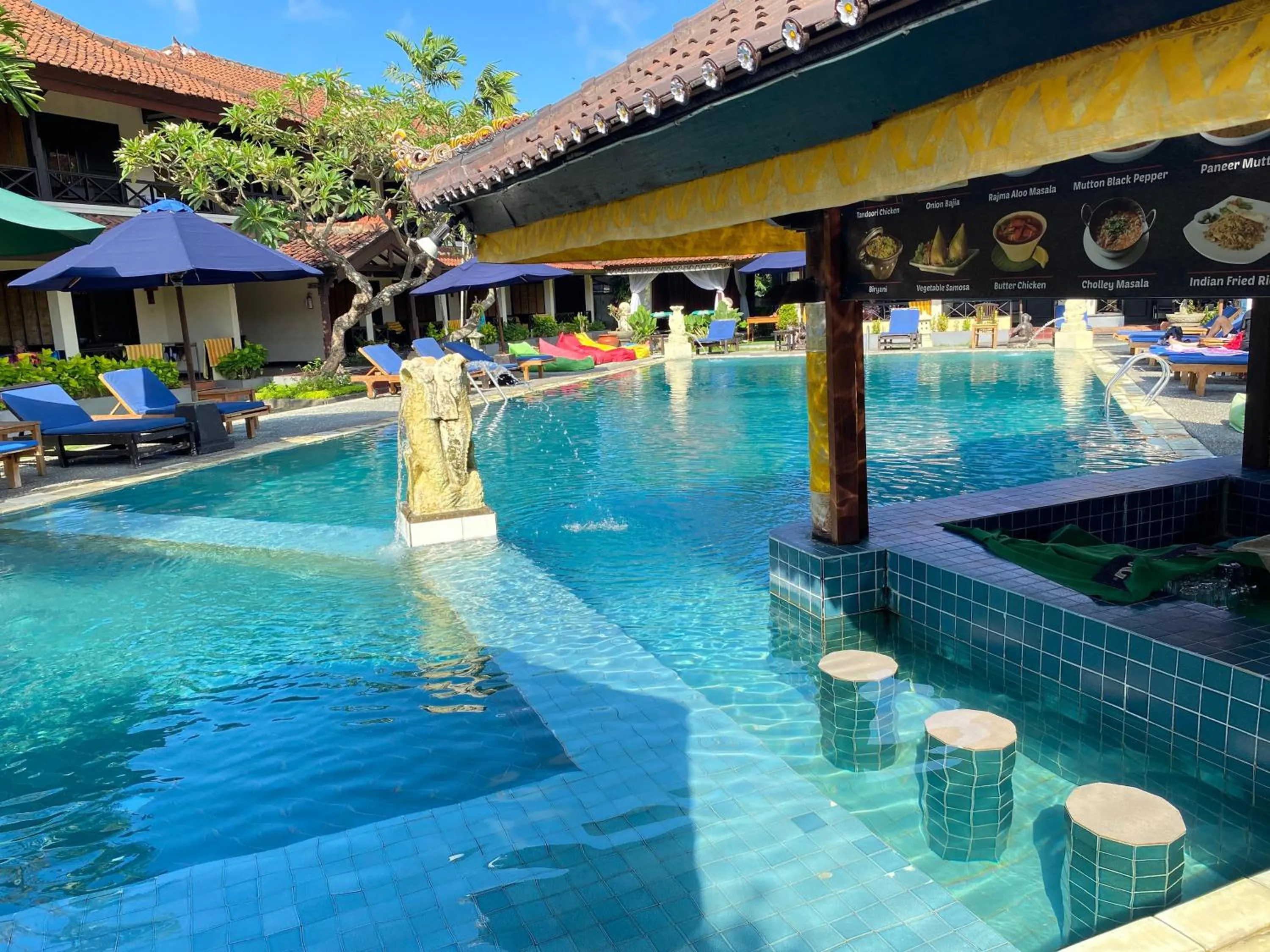 Swimming pool in Legian Paradiso Hotel