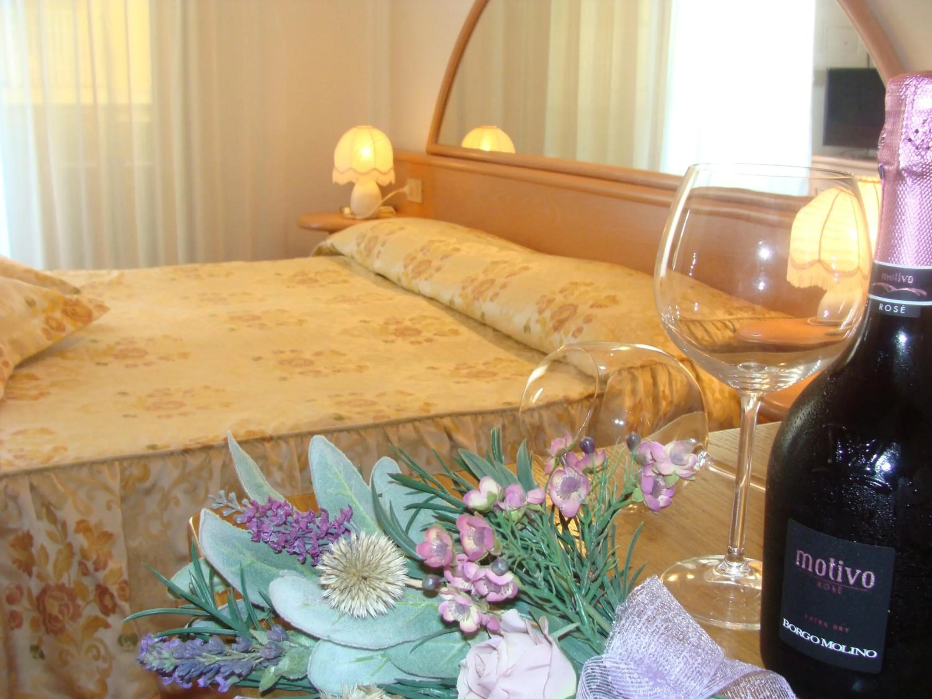 Bedroom, Bed in Hotel Villa Luisa