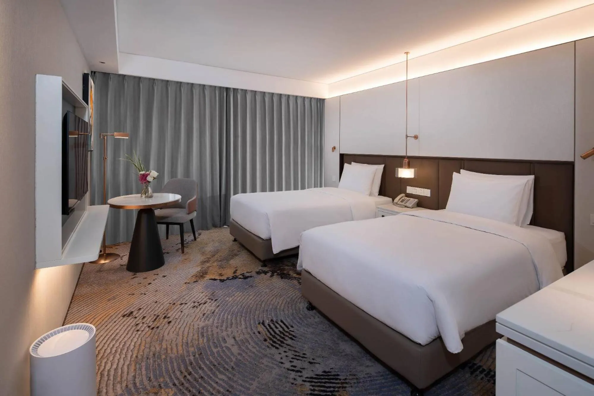 Photo of the whole room, Bed in Sunworld Dynasty Hotel Beijing Wangfujing