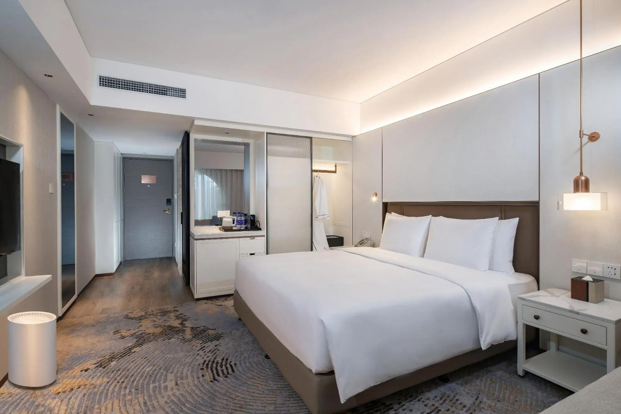 Photo of the whole room, Bed in Sunworld Dynasty Hotel Beijing Wangfujing