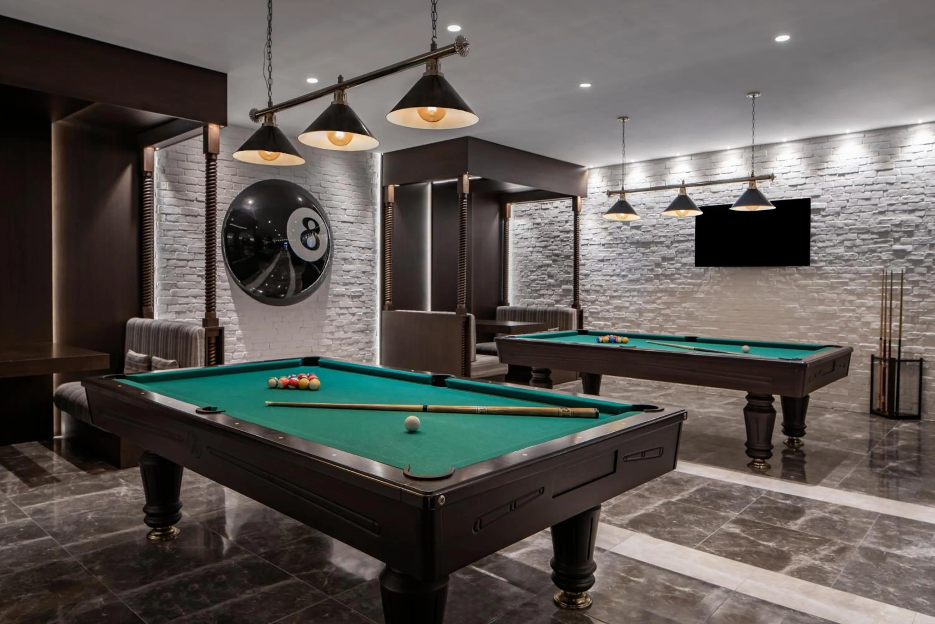 Billiard in Papillon Belvil Holiday Village