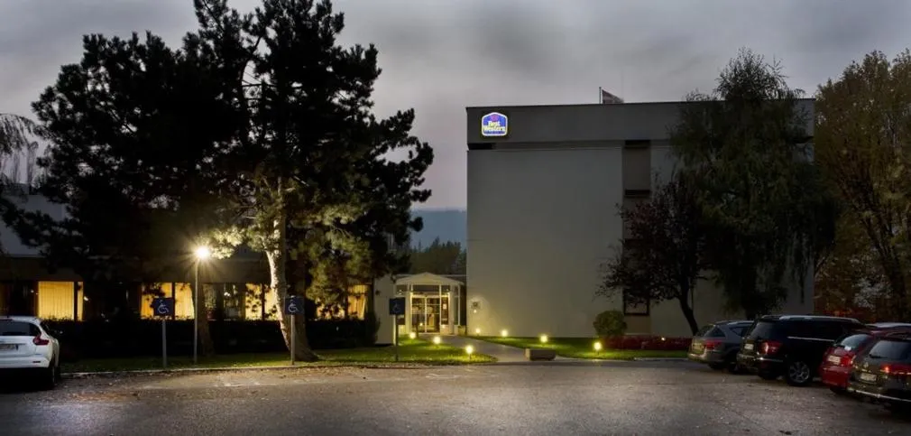 Facade/entrance in Best Western Alexander Park Chambéry