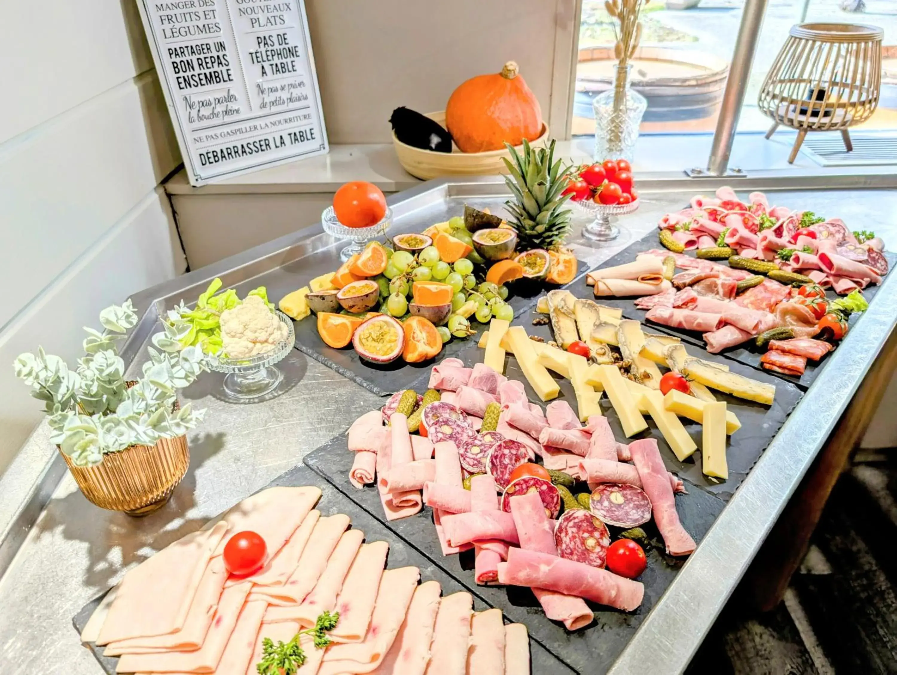 Buffet breakfast in Best Western Alexander Park Chambéry Buffet breakfast in Best Western Alexander Park Chambéry