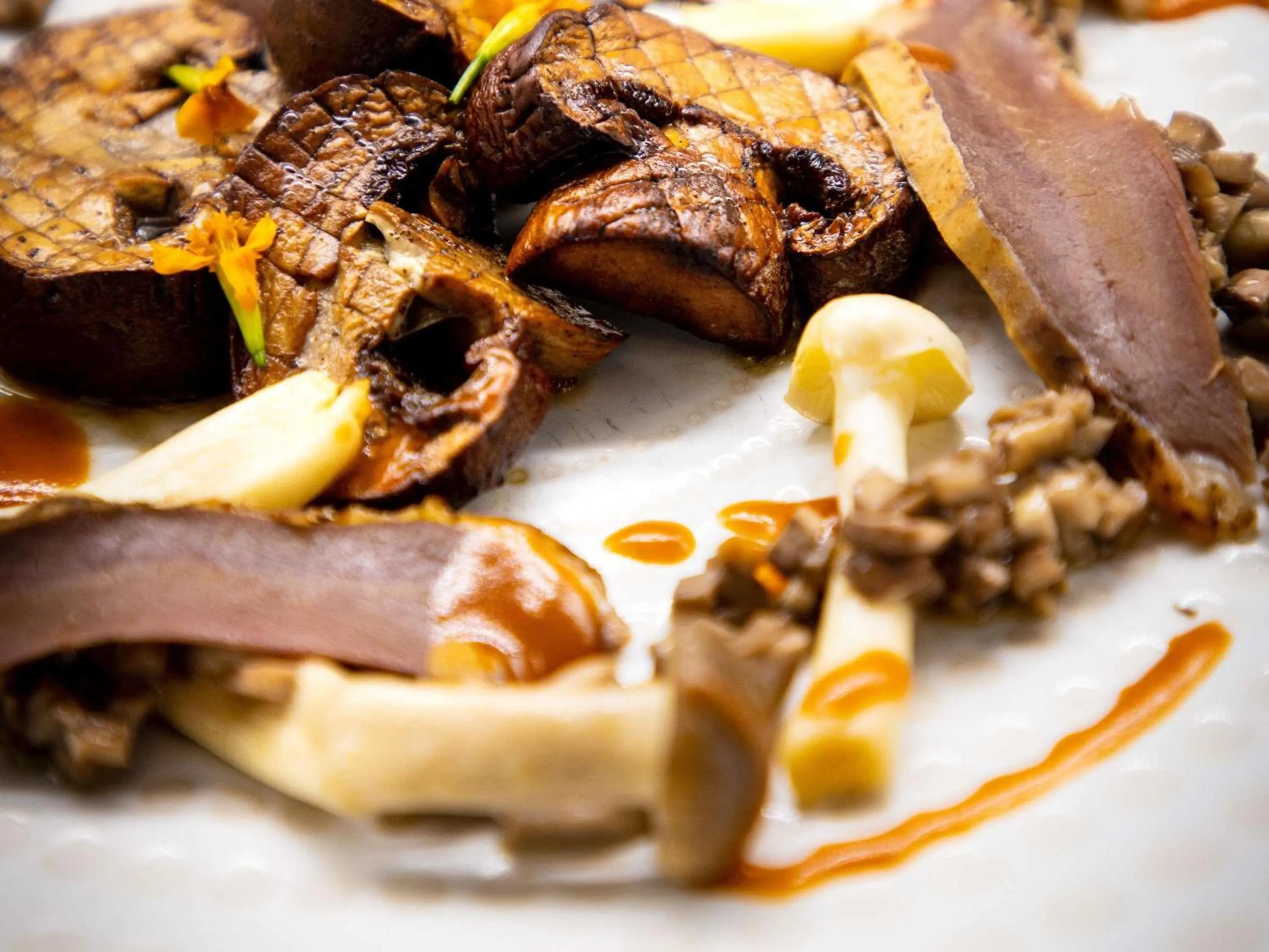 Restaurant/places to eat in Hôtel Mercure Rochefort La Corderie Royale