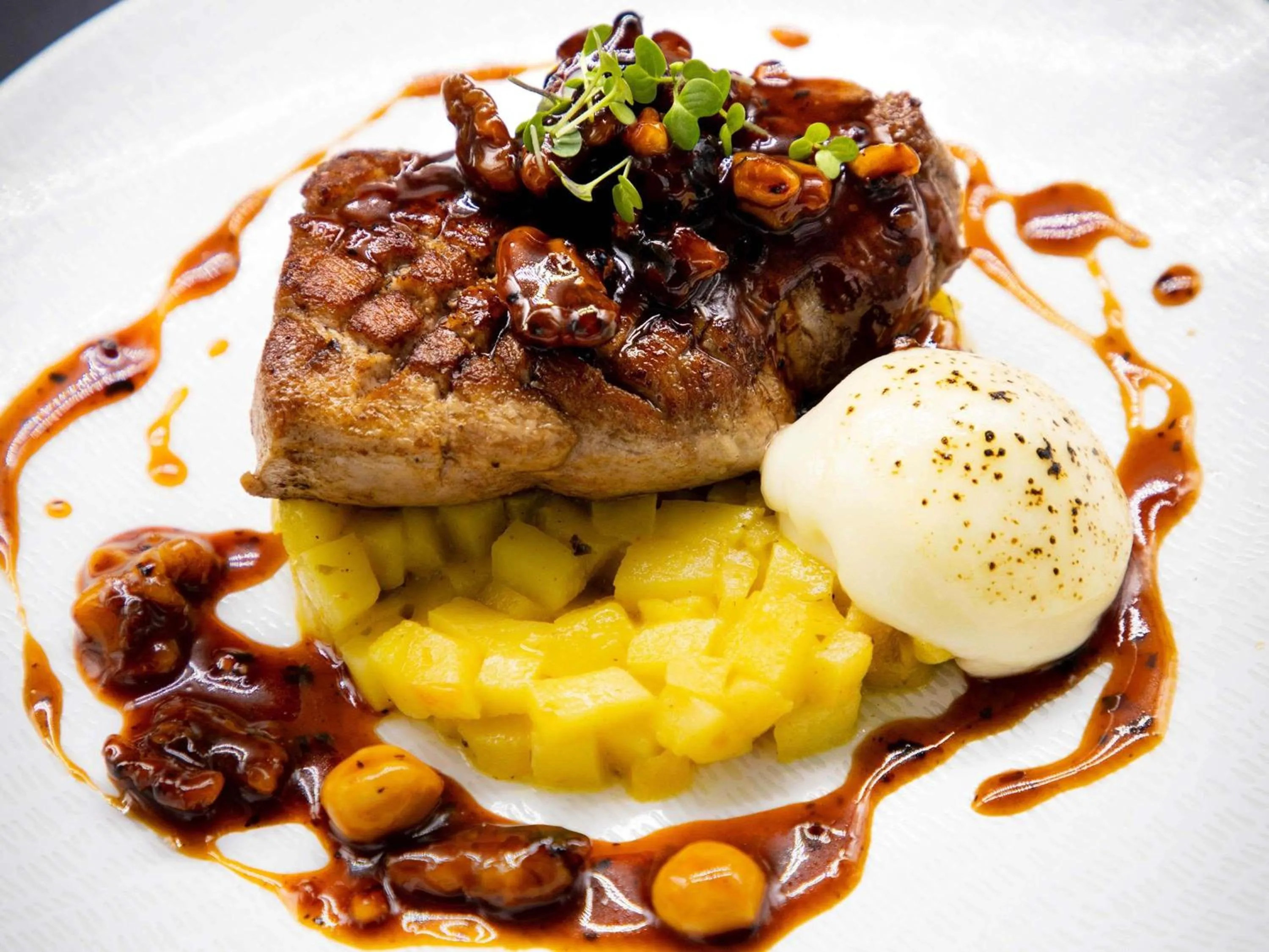 Restaurant/places to eat in Hôtel Mercure Rochefort La Corderie Royale