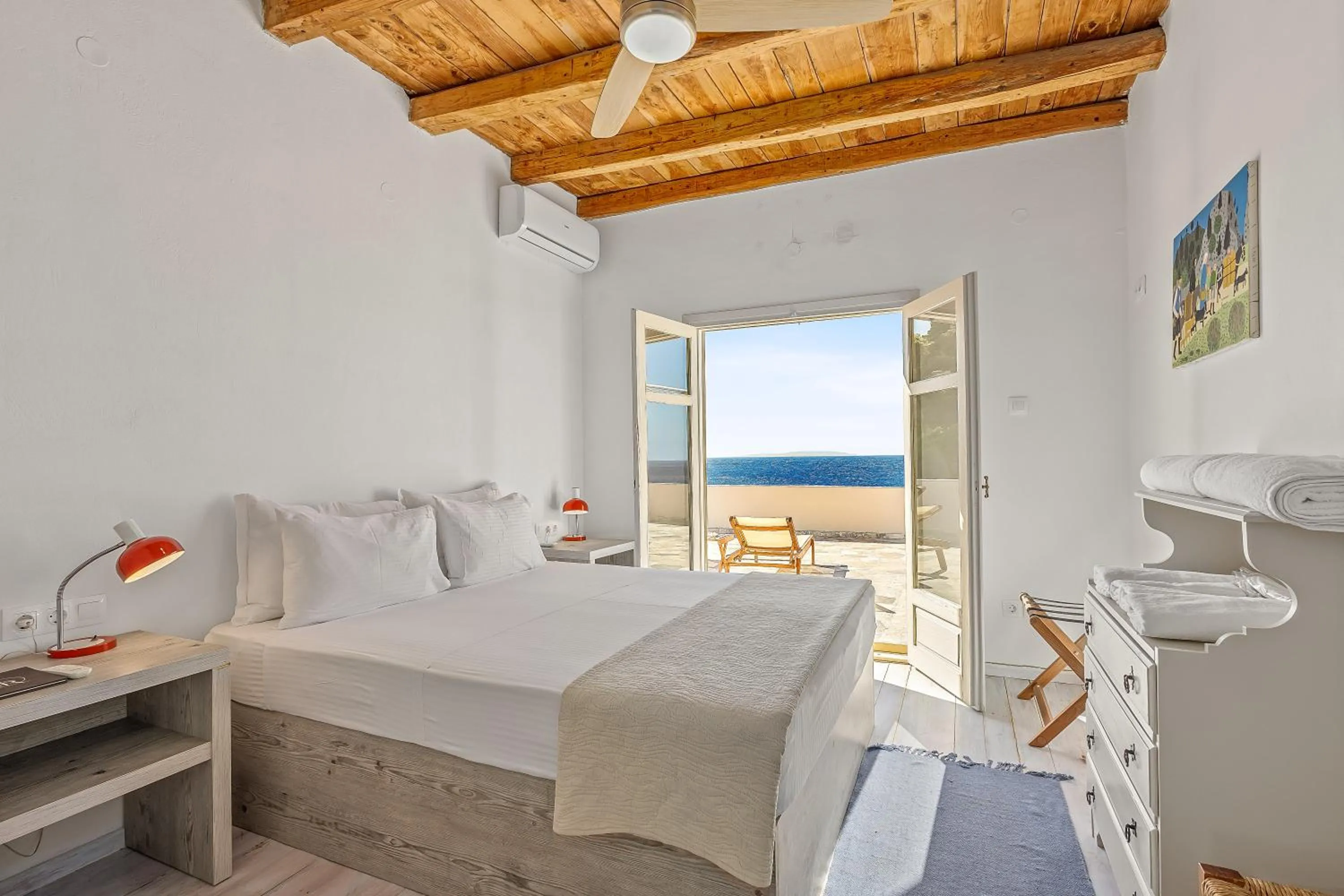 Bed in Sofia's Lovely Rooms