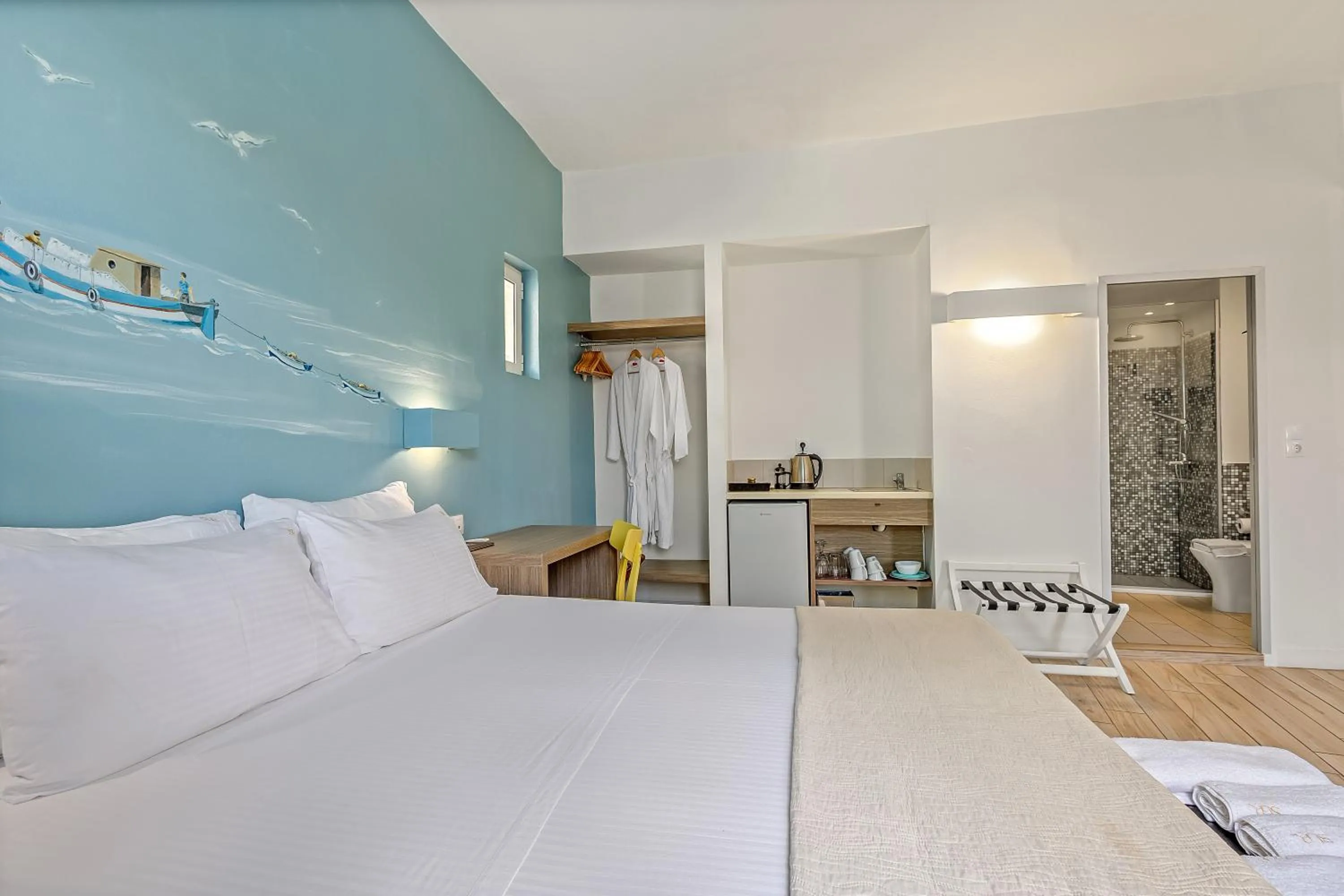 Bathroom, Bed in Sofia's Lovely Rooms