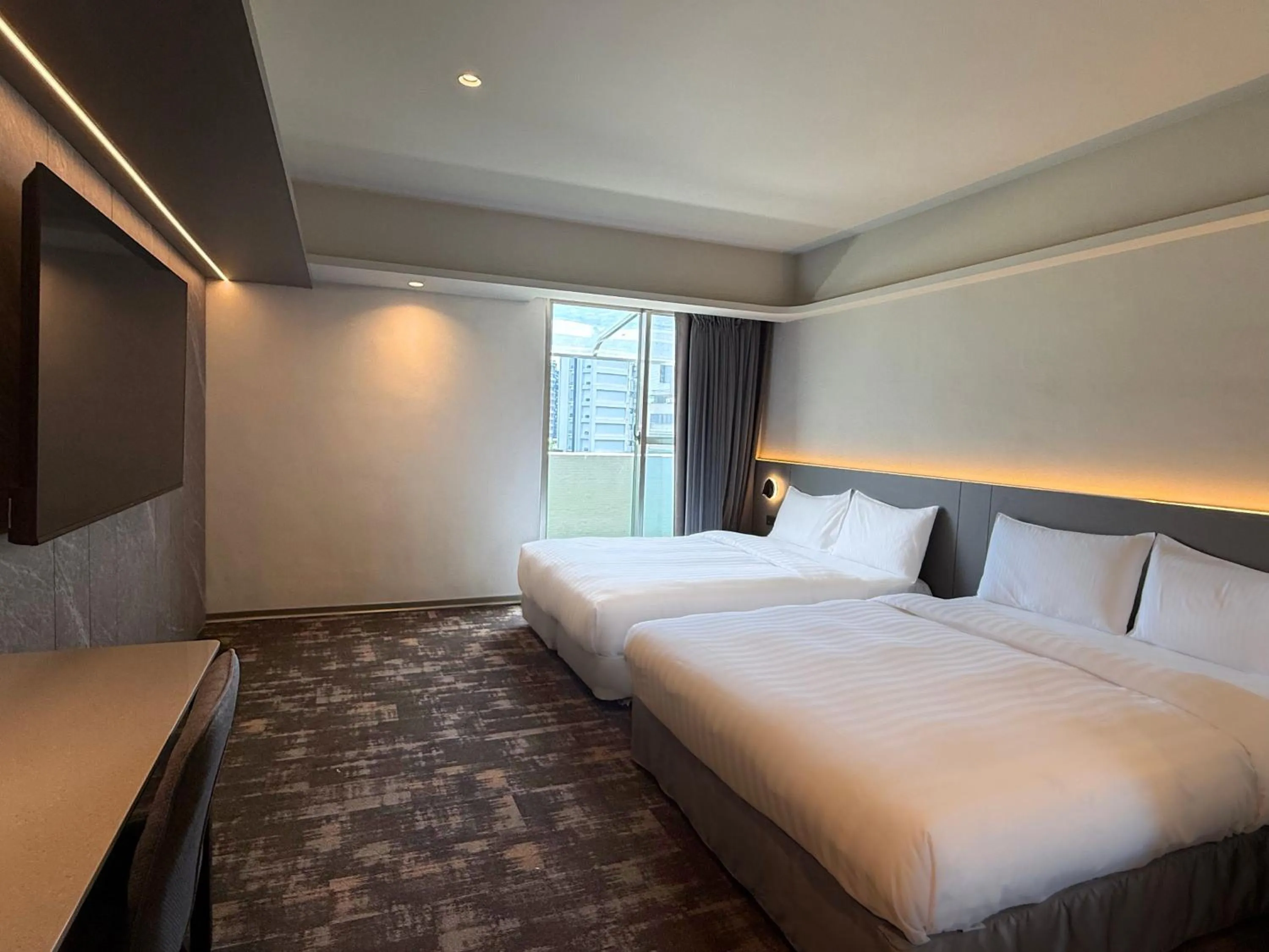 Photo of the whole room, Bed in Hub Hotel Ximen-inn Kunming