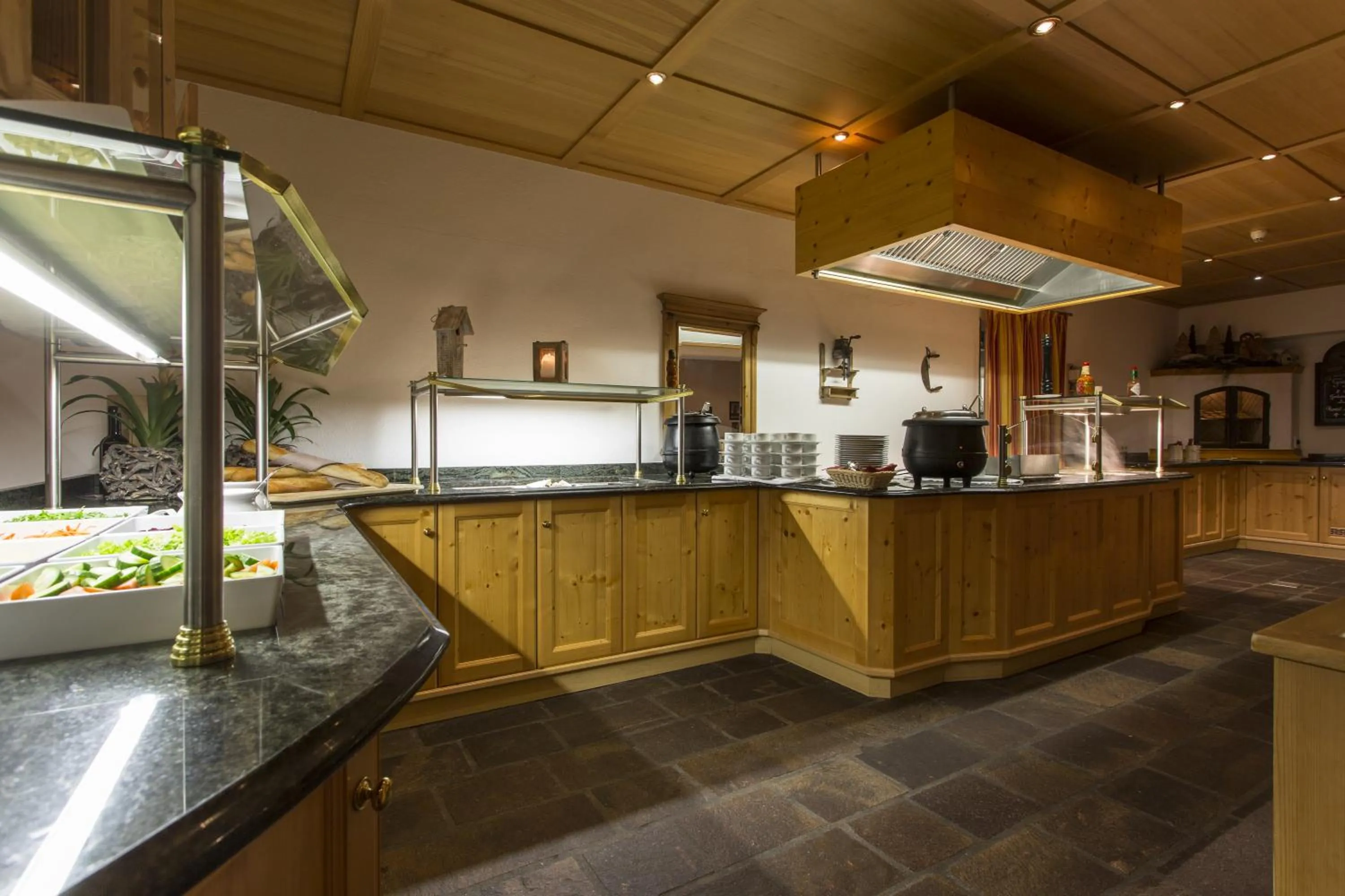 Food and drinks in all inclusive Hotel Lohmann