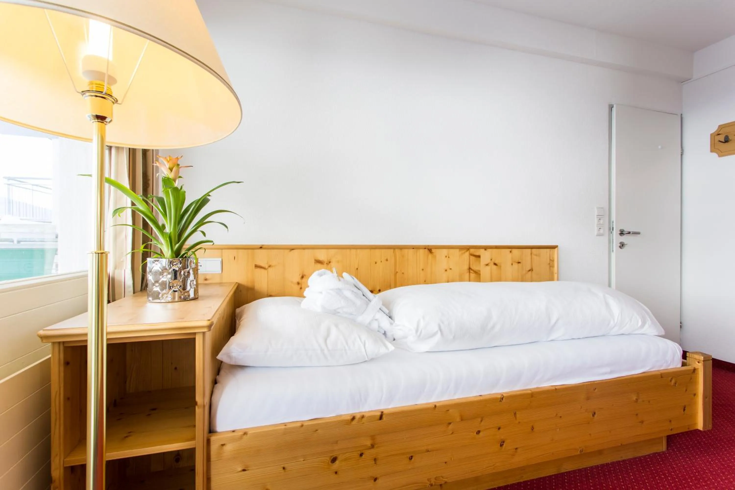 Photo of the whole room, Bed in all inclusive Hotel Lohmann