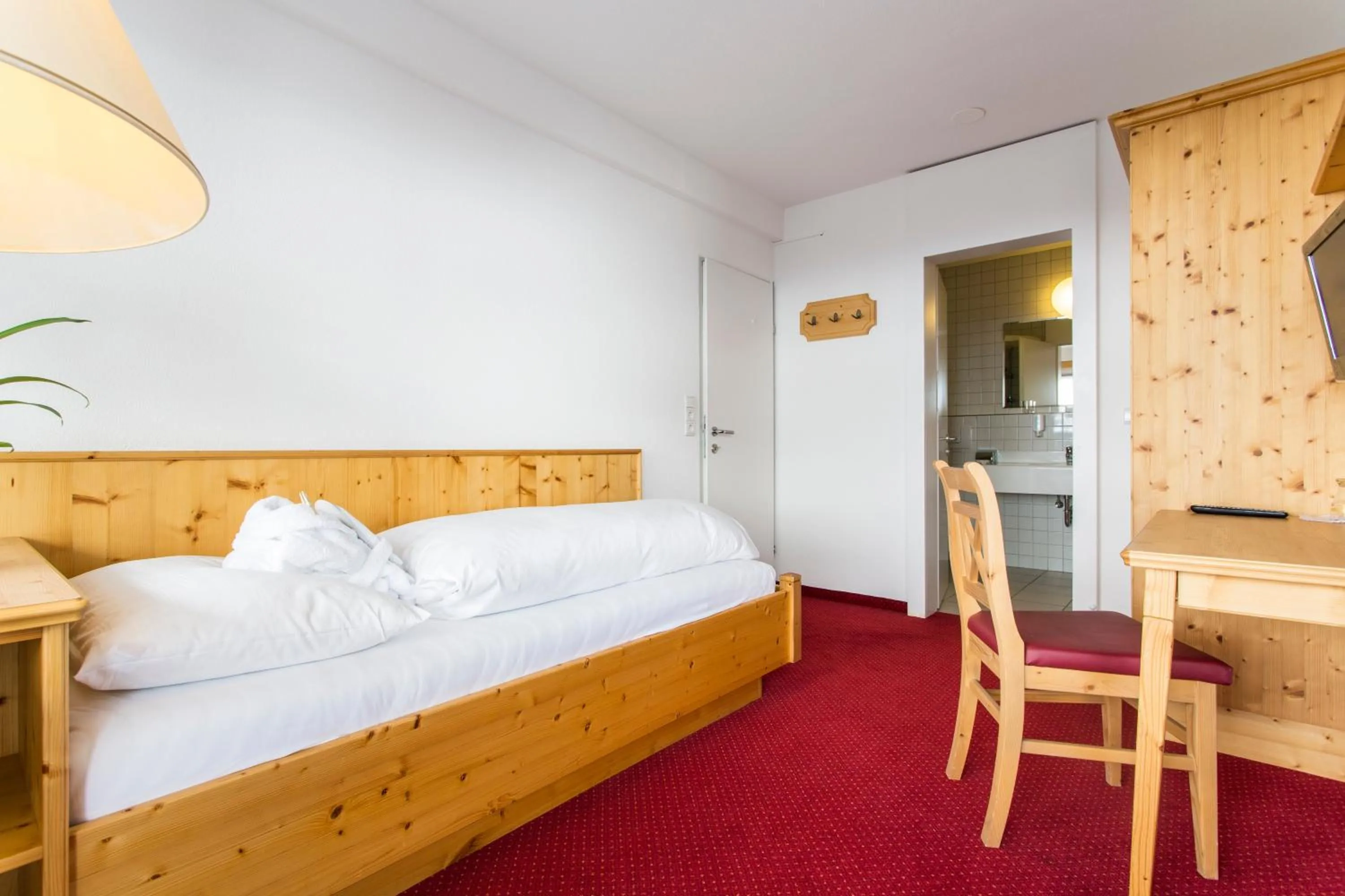 Photo of the whole room, Bed in all inclusive Hotel Lohmann