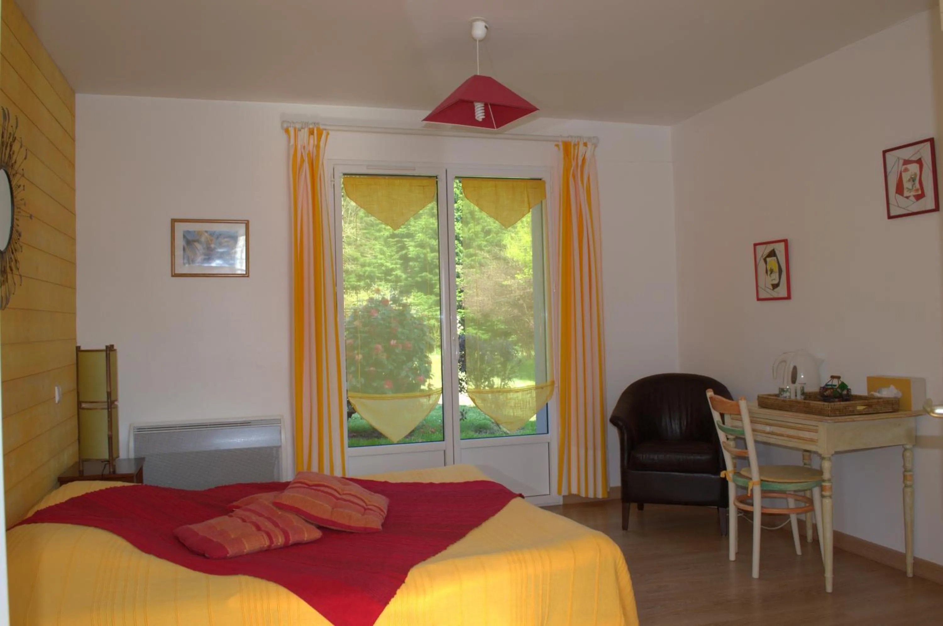 Bedroom, Bed in Le Tertre Gatinais