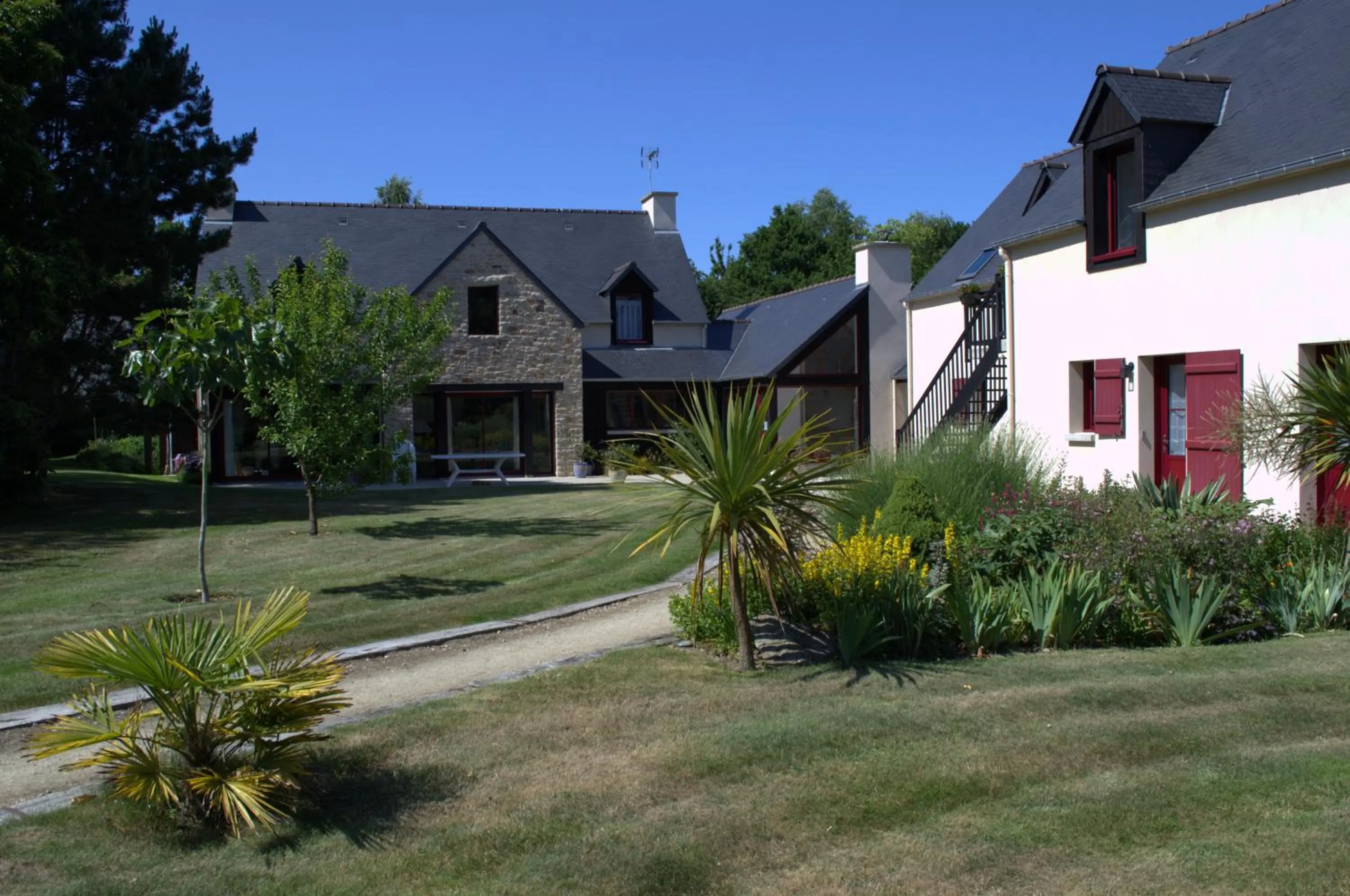 Facade/entrance in Le Tertre Gatinais