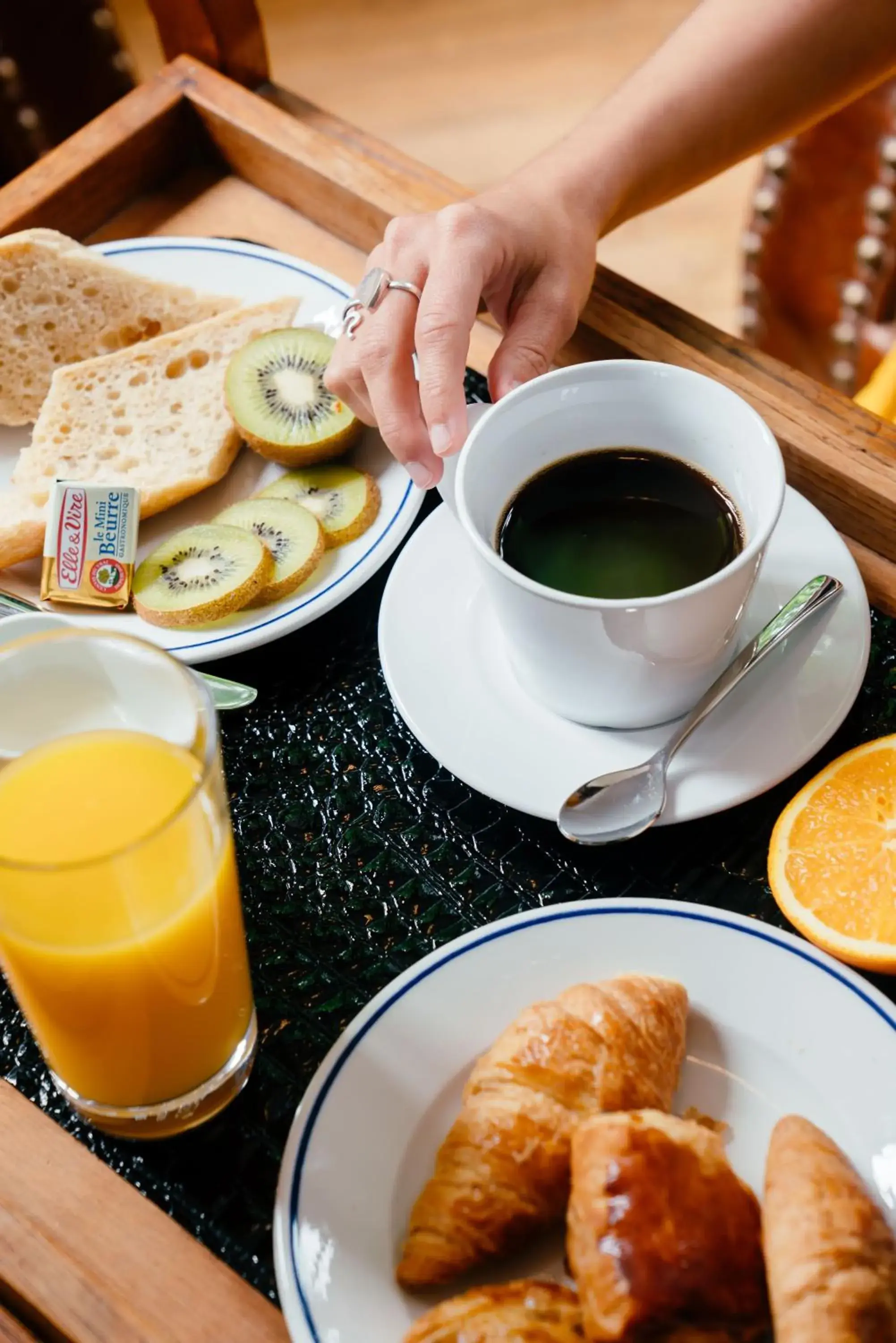 Food and drinks in Le Manoir d'Agnès Logis hôtel restaurant Food and drinks in Le Manoir d'Agnès Logis hôtel restaurant